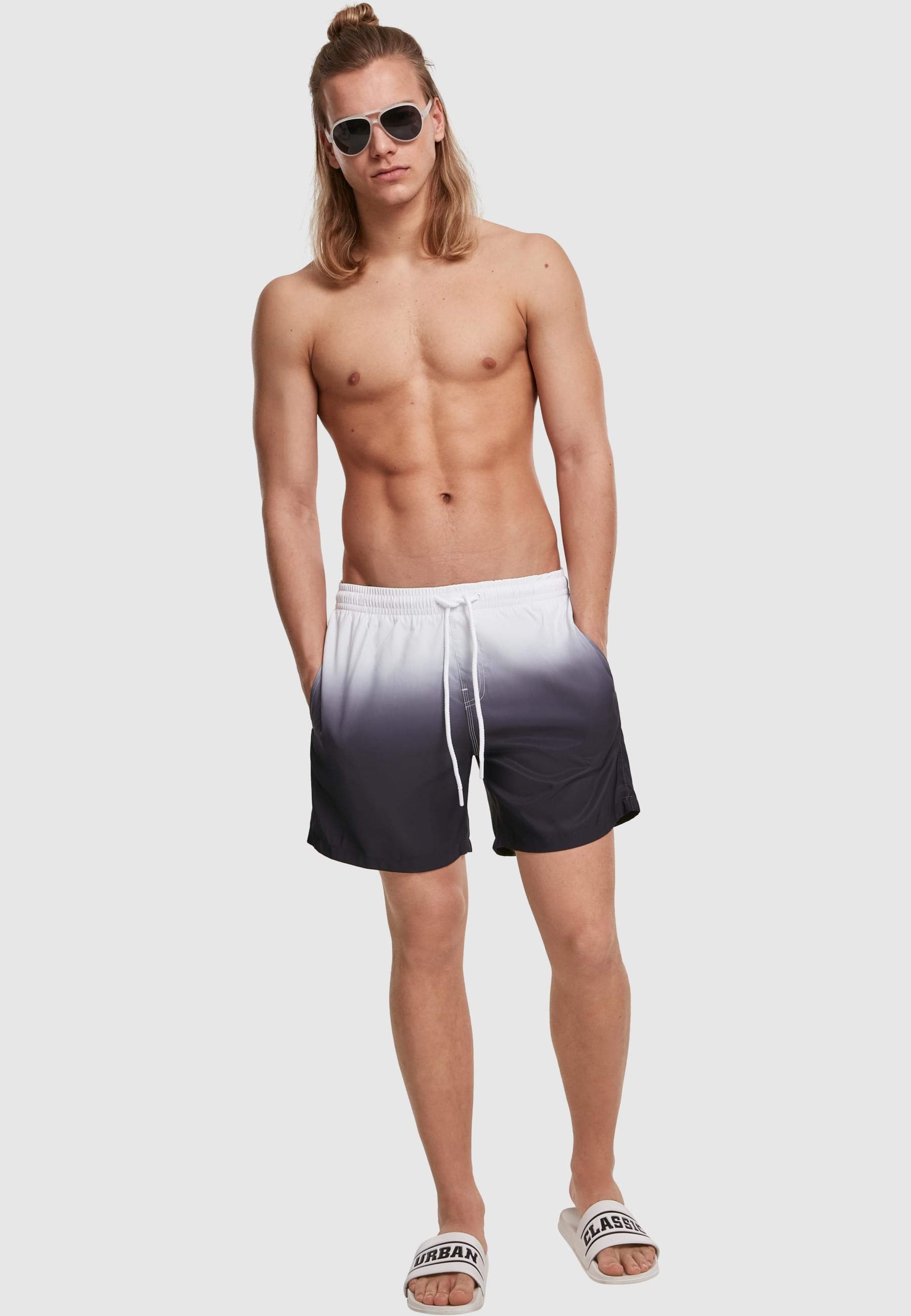 URBAN CLASSICS Badeshorts »Urban Classics Herren Dip Dye Swim Shorts«