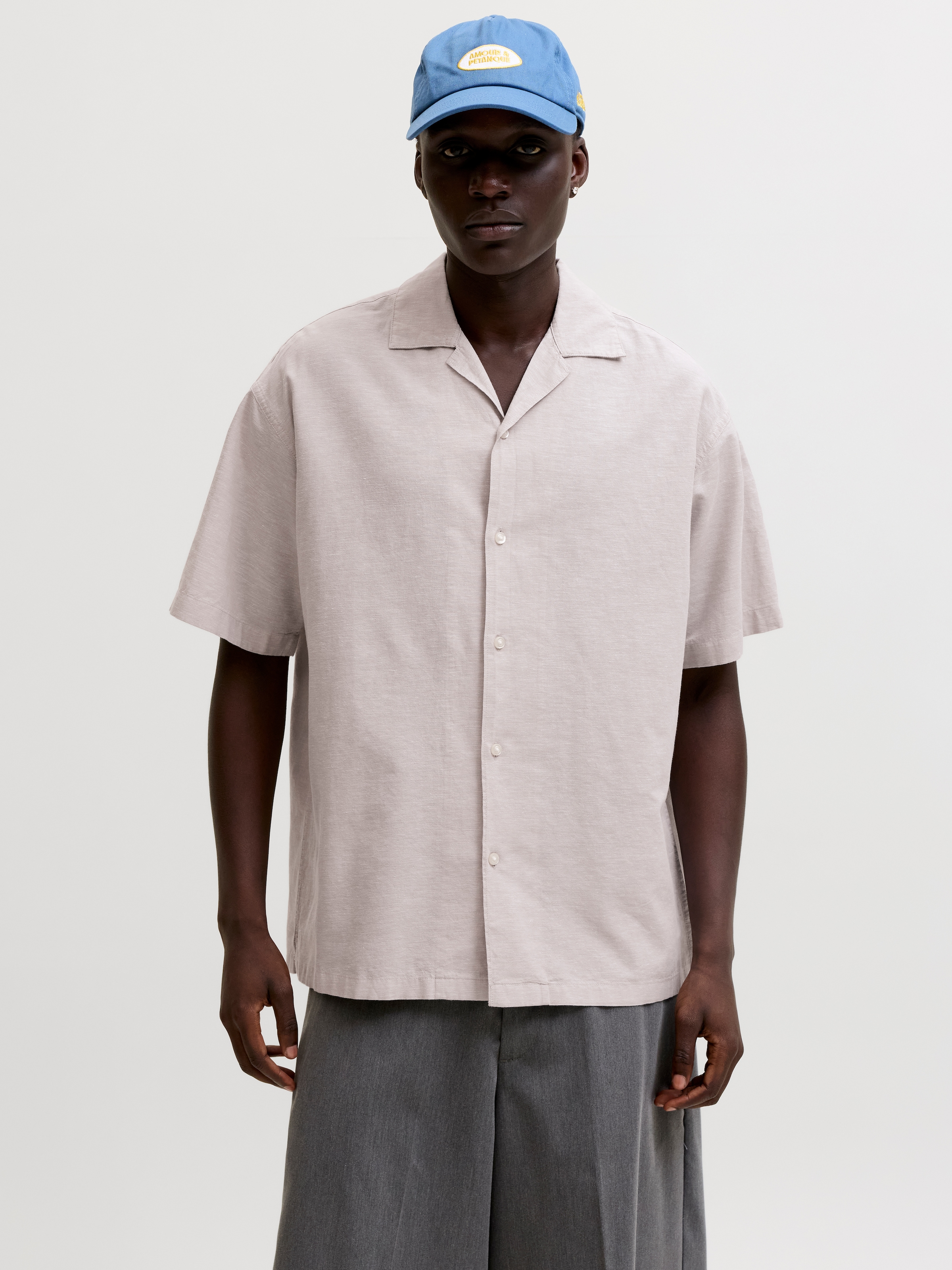 Jack & Jones Kurzarmhemd »JJEBREEZE LINEN BLEND RESORT SHIRT SS SN« mit Knopfleiste