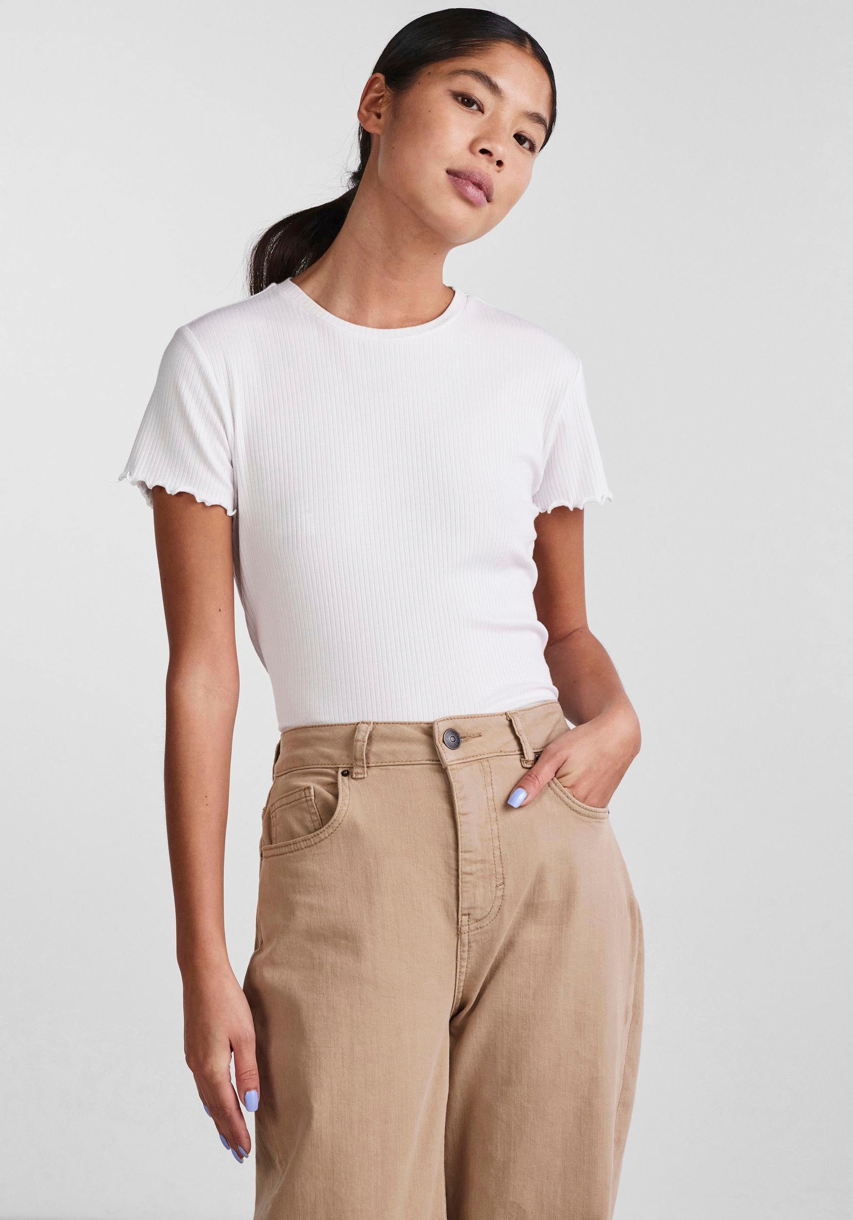 pieces Kurzarmshirt »PCNICCA SS O-NECK  TOP KAC BFD« Viskosemischung, slim fit