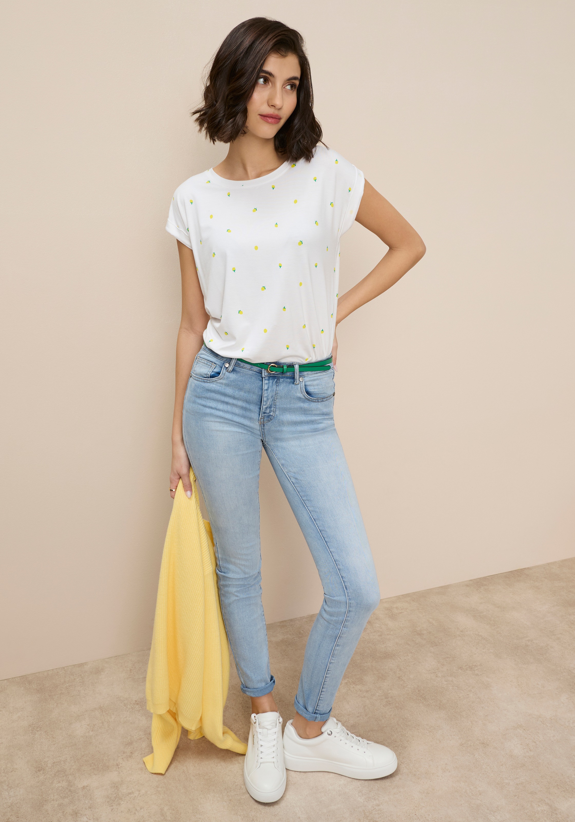 Tamaris Women's T-Shirt White Patterned Size 44 3