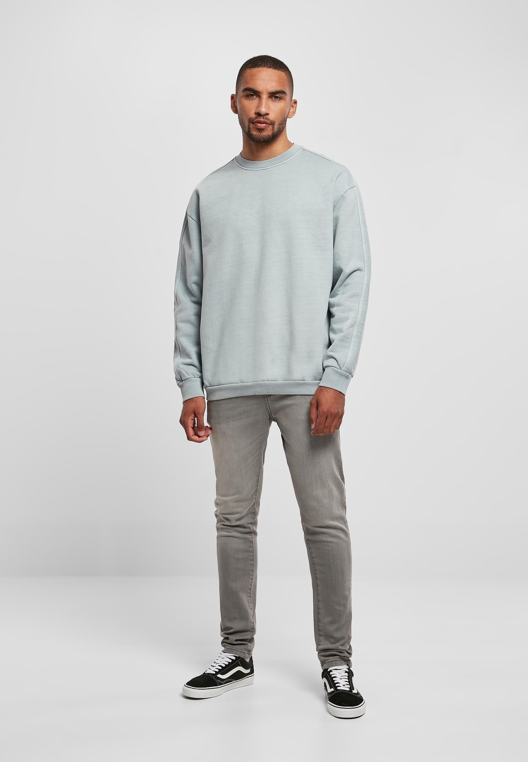 URBAN CLASSICS Rundhalspullover »Urban Classics Herren Heavy Terry Garment Dye Crew«, (1 tlg.)
