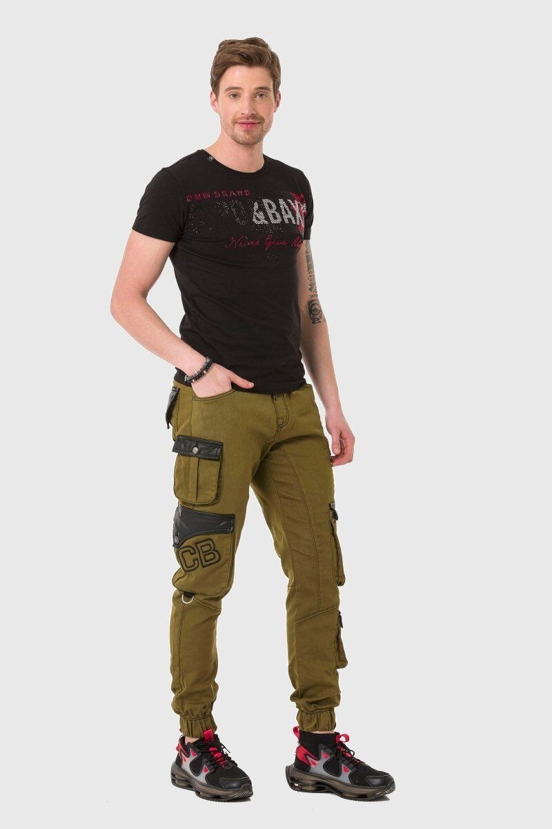 Cipo & Baxx Cargojeans »Hose«, Lässige Details und Applikationen