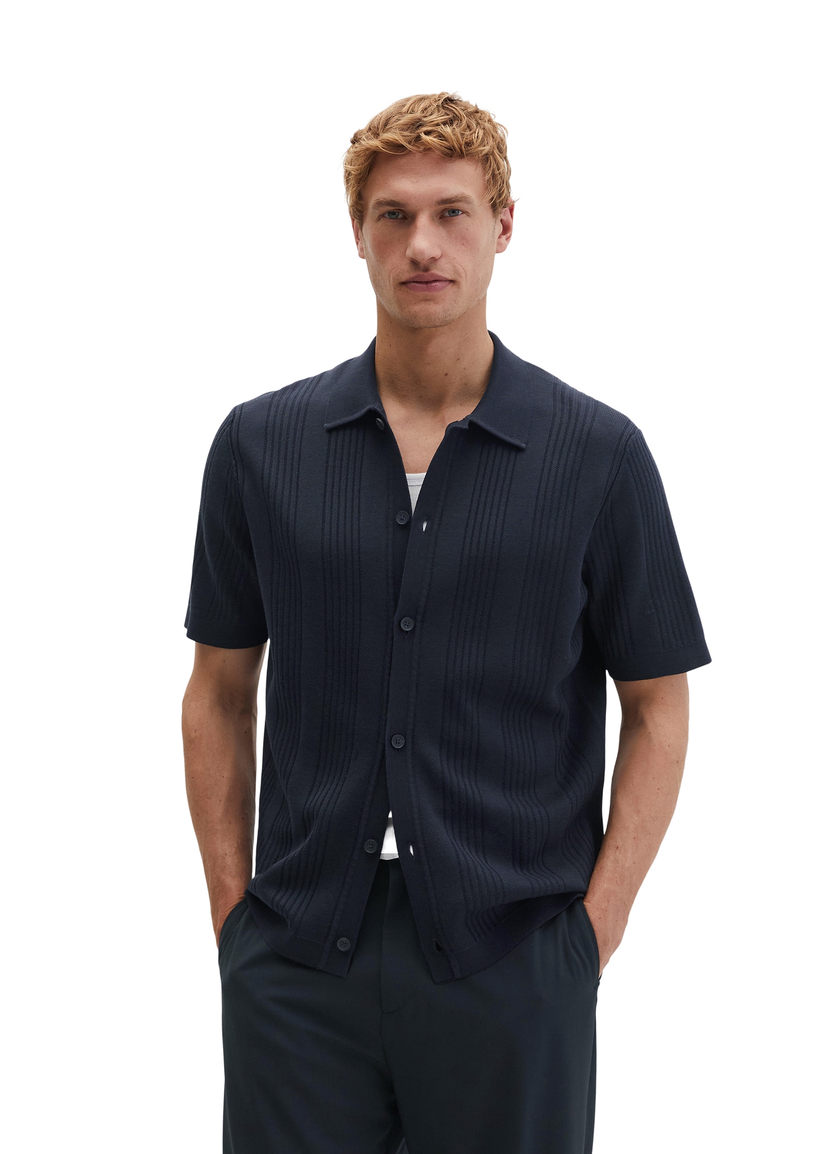 Marc OPolo Kurzarmhemd "DFB Travel Collection" Kurzarm-Feinstrickshirt aus reiner Bio-Baumwolle