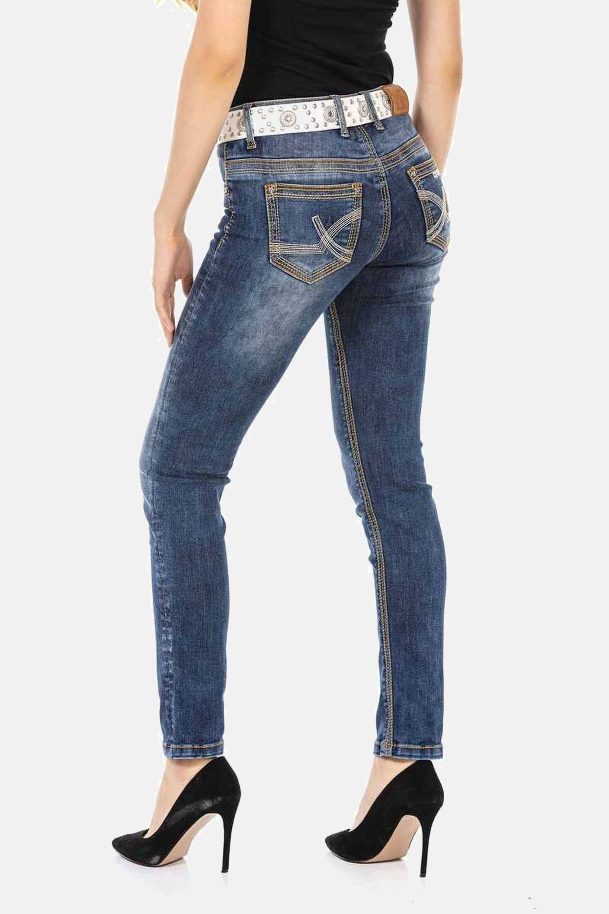 Cipo & Baxx Slim-fit-Jeans »Jeans«, mit trendigen Ziernähten, WD462