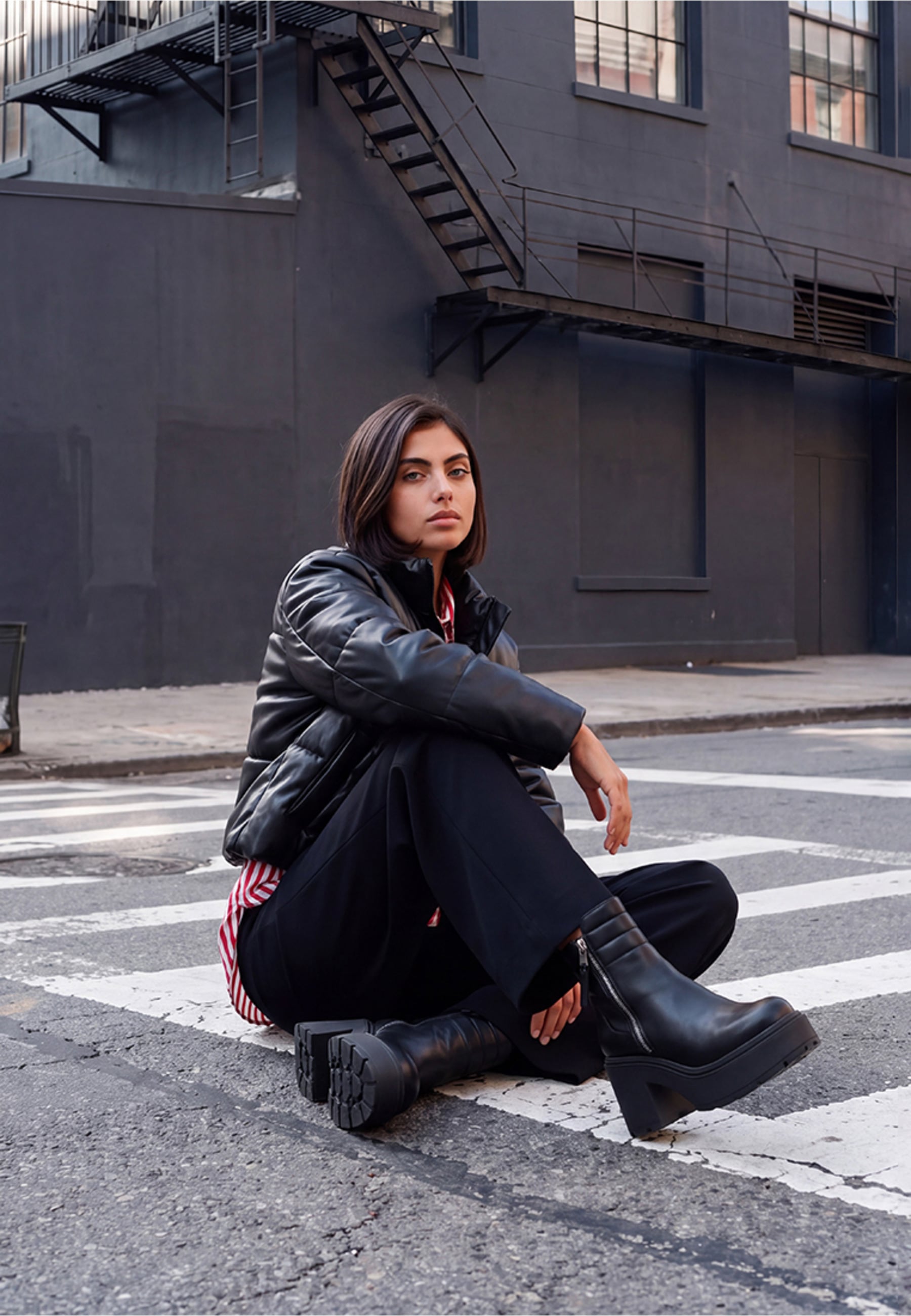 Buffalo Stiefel »Buffalo MILA ZIP BOOT MID«