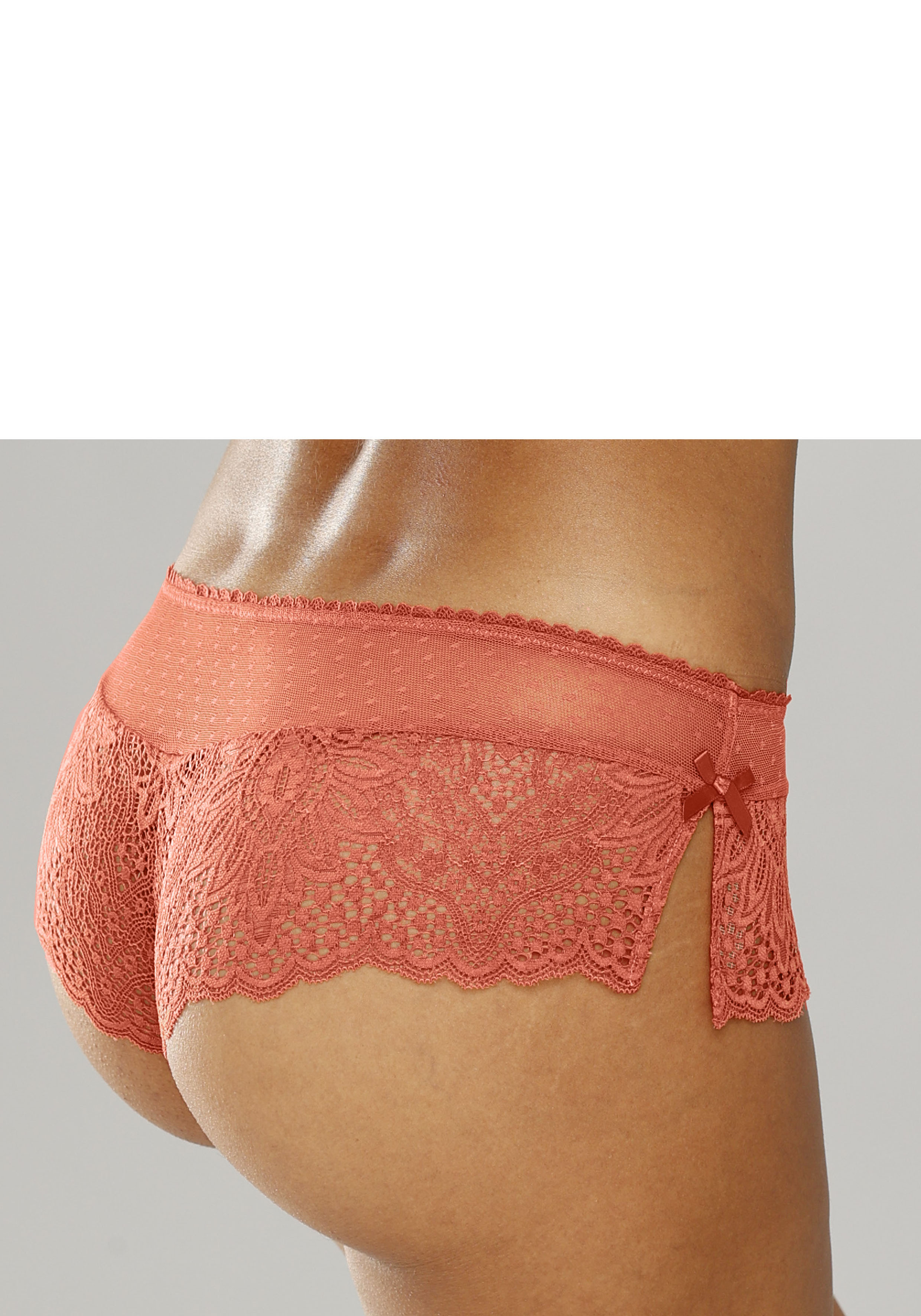 Thumbnail - Vivance Stringpanty, aus extravaganter Spitze mit seitlichen Schlitzen