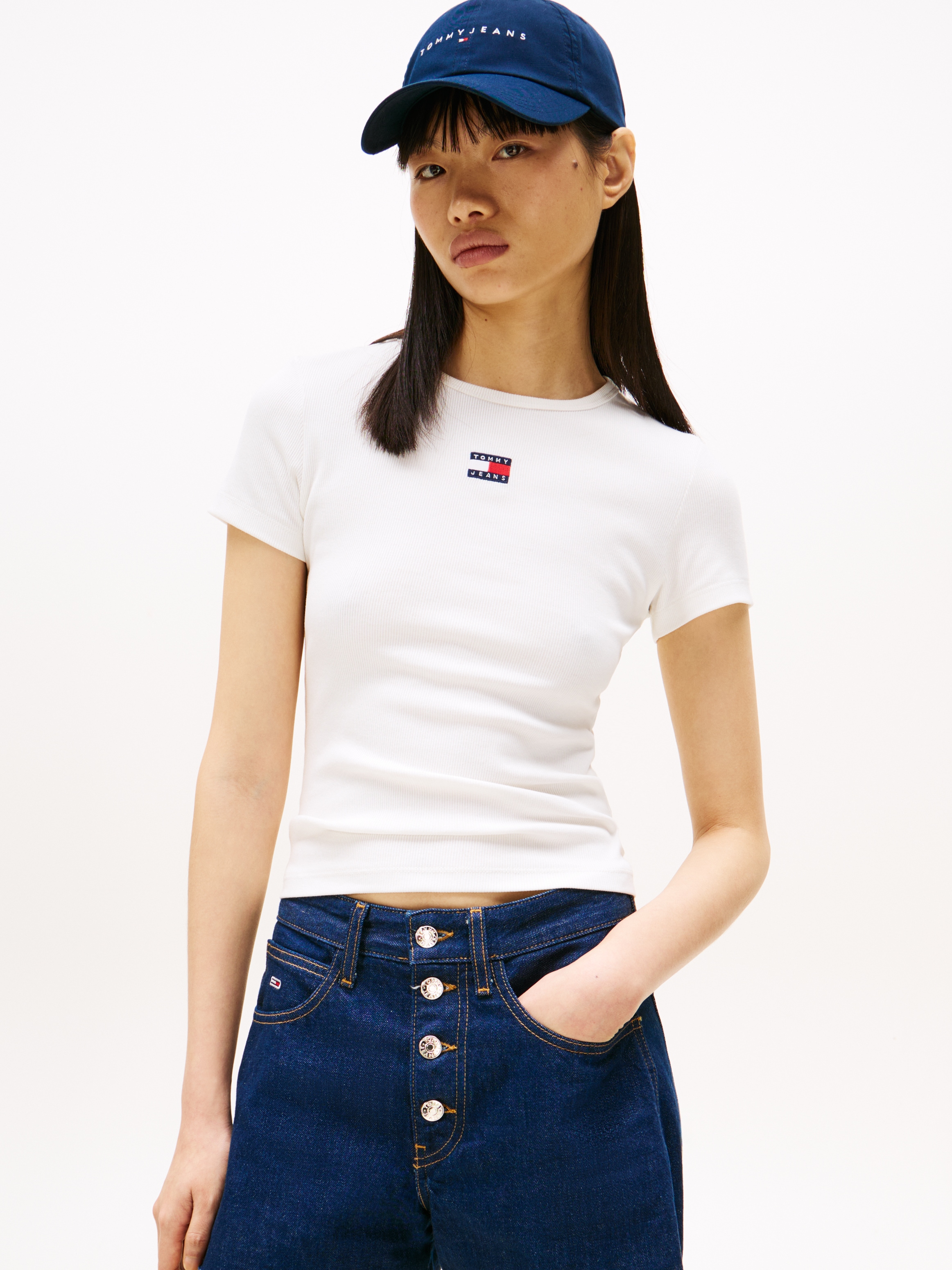 Tommy Jeans Kurzarmshirt "TJW SLIM BADGE RIB TEE", mit gerippter Struktur günstig online kaufen