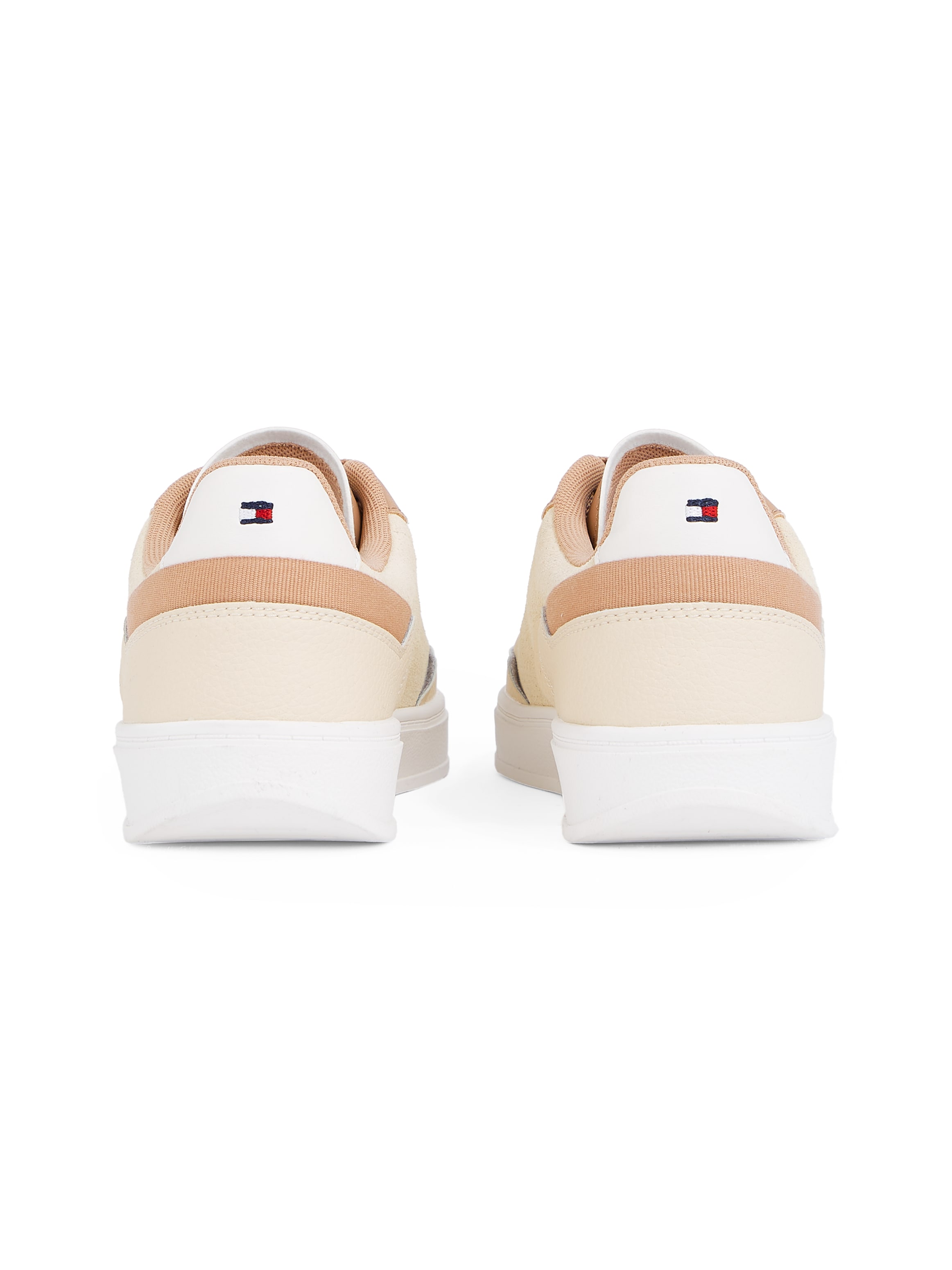 Tommy Hilfiger Plateausneaker »TH HERITAGE SNEAKER PERF«, Freizeitschuh, Halbschuh, Schnürschuh mit TH-Logostickerei