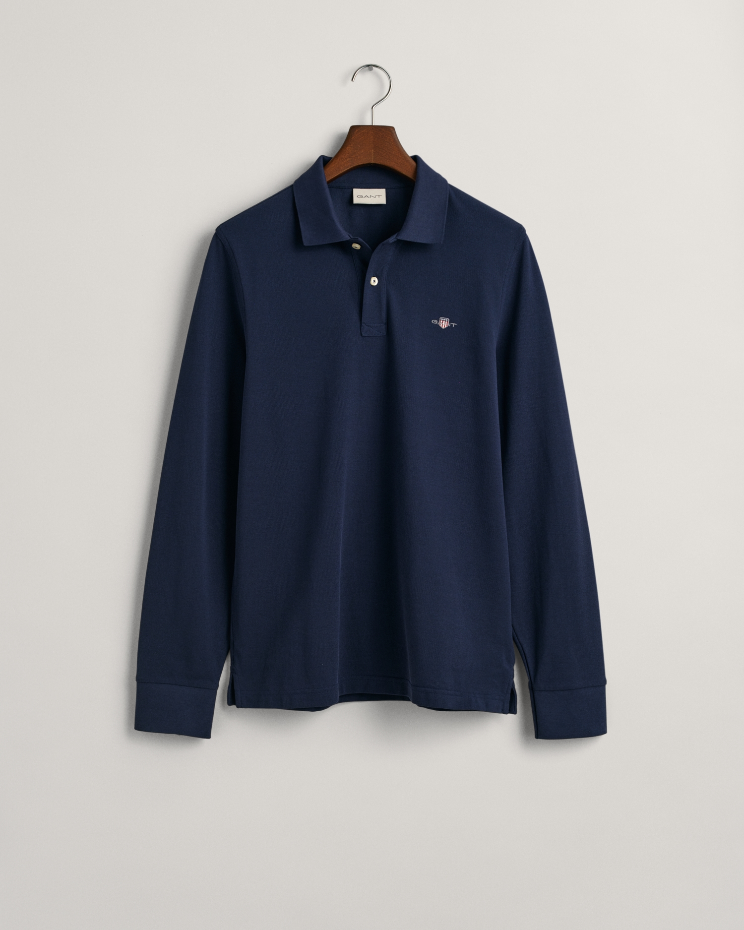 Gant Poloshirt »REG SHIELD LS PIQUE RUGGER« mit Logotickerei auf der Brust