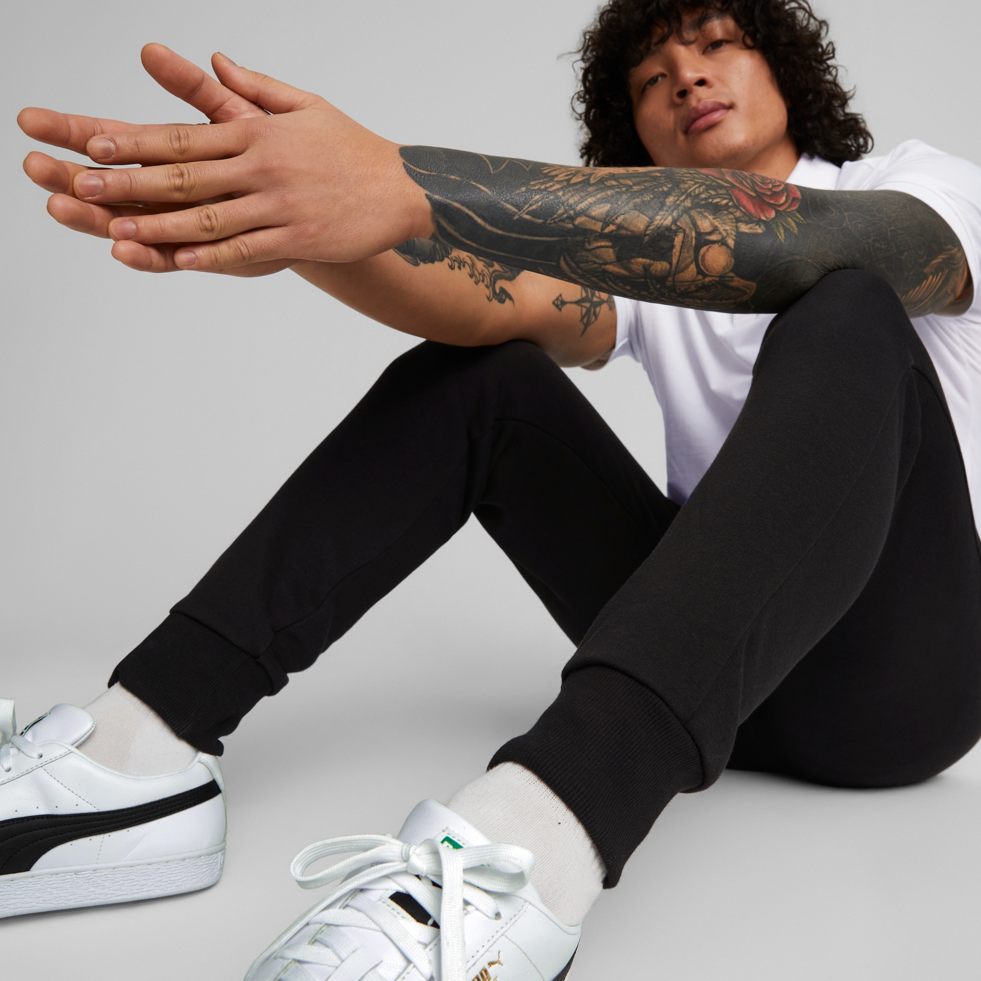 PUMA Trainingshose »ESS LOGO PANTS TR CL«, Jogginghose, French Terry Qualität