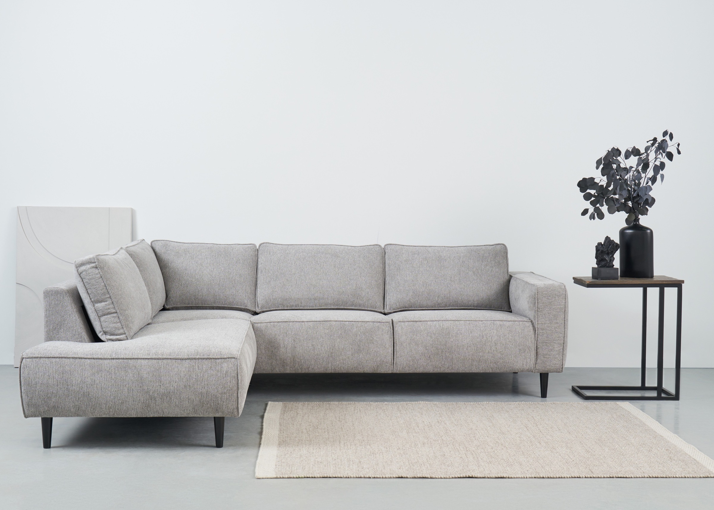 Places of Style Ecksofa »Fumone, Lederoptik oder Soft-Touch Chenille«, Breite 260, mit schwarzen Massivholzfüßen