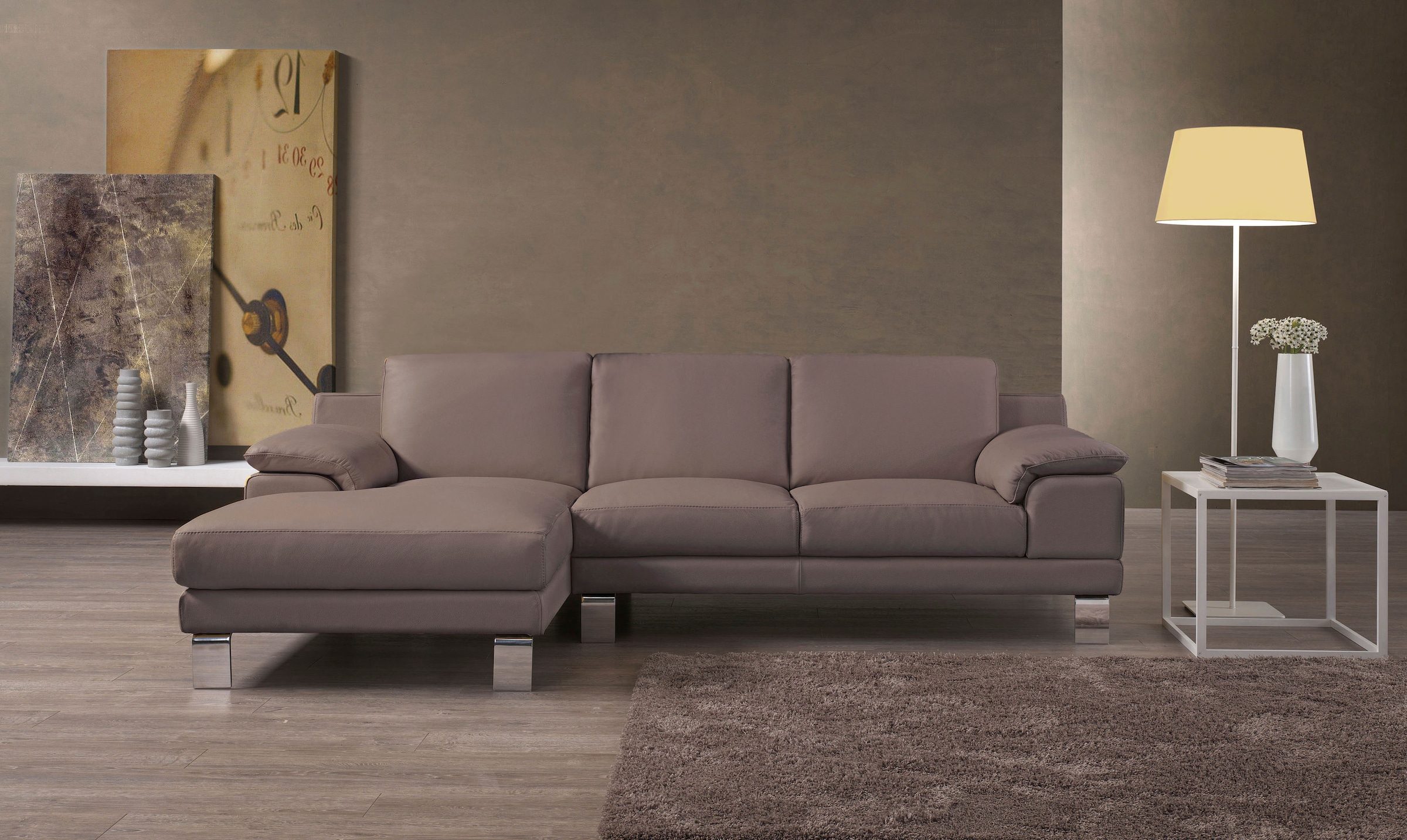 Egoitaliano Ecksofa "Shakira, Design & Sitzkomfort auf hohem Niveau, Breite 236cm, L-Form" mit Recamiere, L-Form, edle Füße