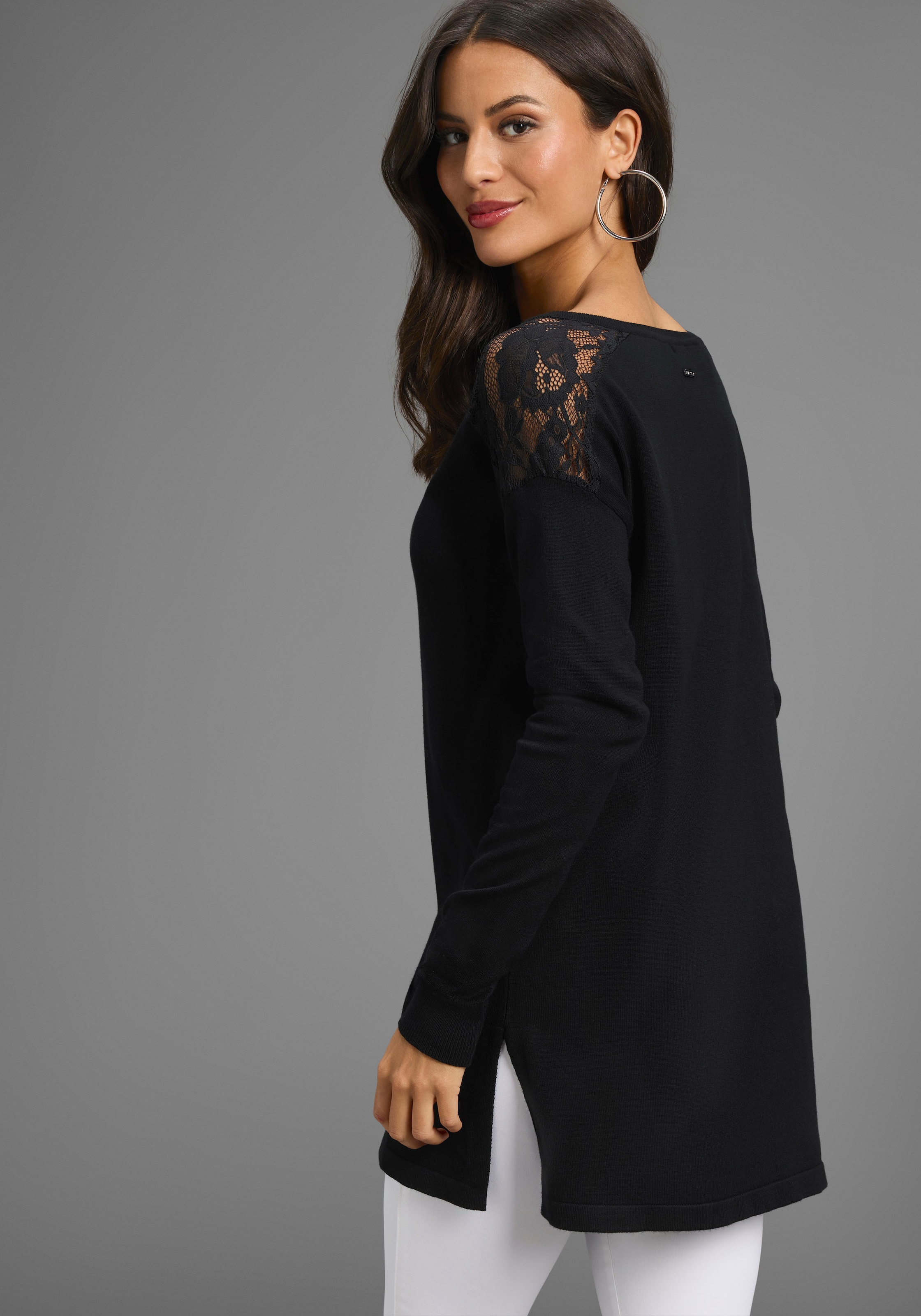 Laura Scott Longpullover, mit Spitzendetails und seitlichen Schlitzen - NEUE KOLLEKTION