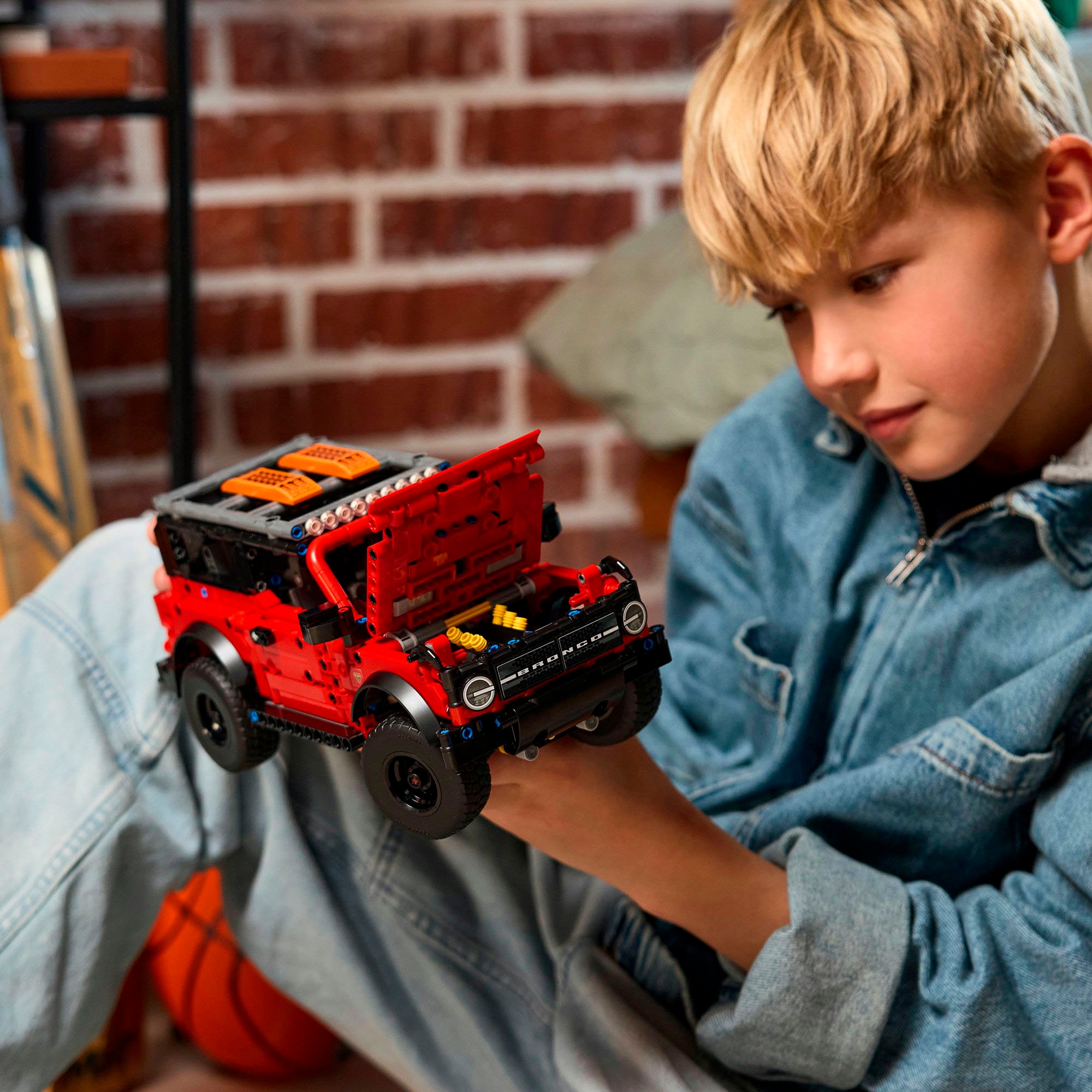 LEGO® Konstruktionsspielsteine »Ford Bronco Offroader (42213), LEGO Technic«, (943 St.), Made in Europe