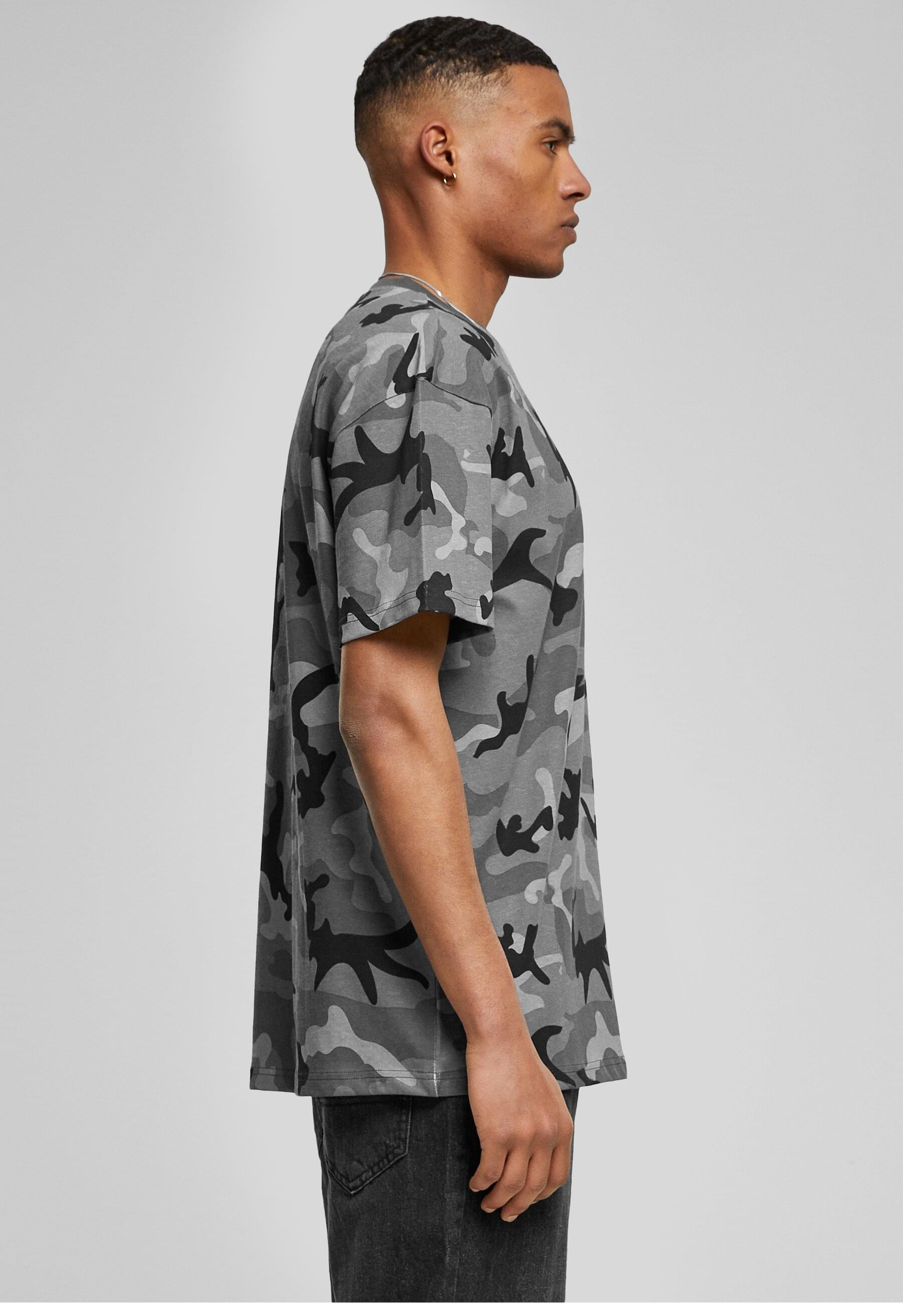 URBAN CLASSICS T-Shirt »Urban Classics Herren Heavy Oversized Camo Tee«, (1 tlg.)