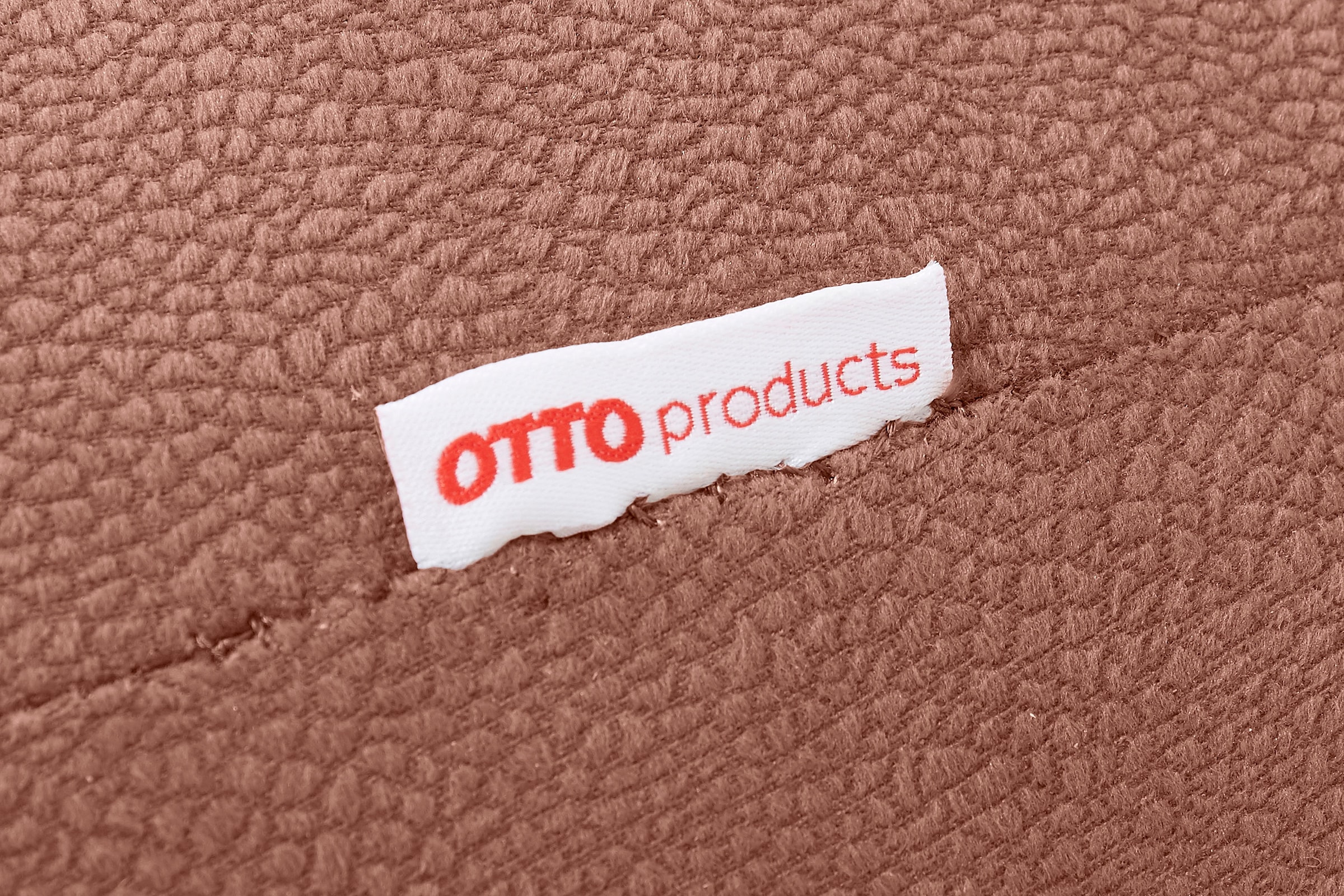 OTTO products Eckbank »Alessja«, Breite langer Schenkel 192 oder 212 cm, Gestell aus Eiche Massivholz
