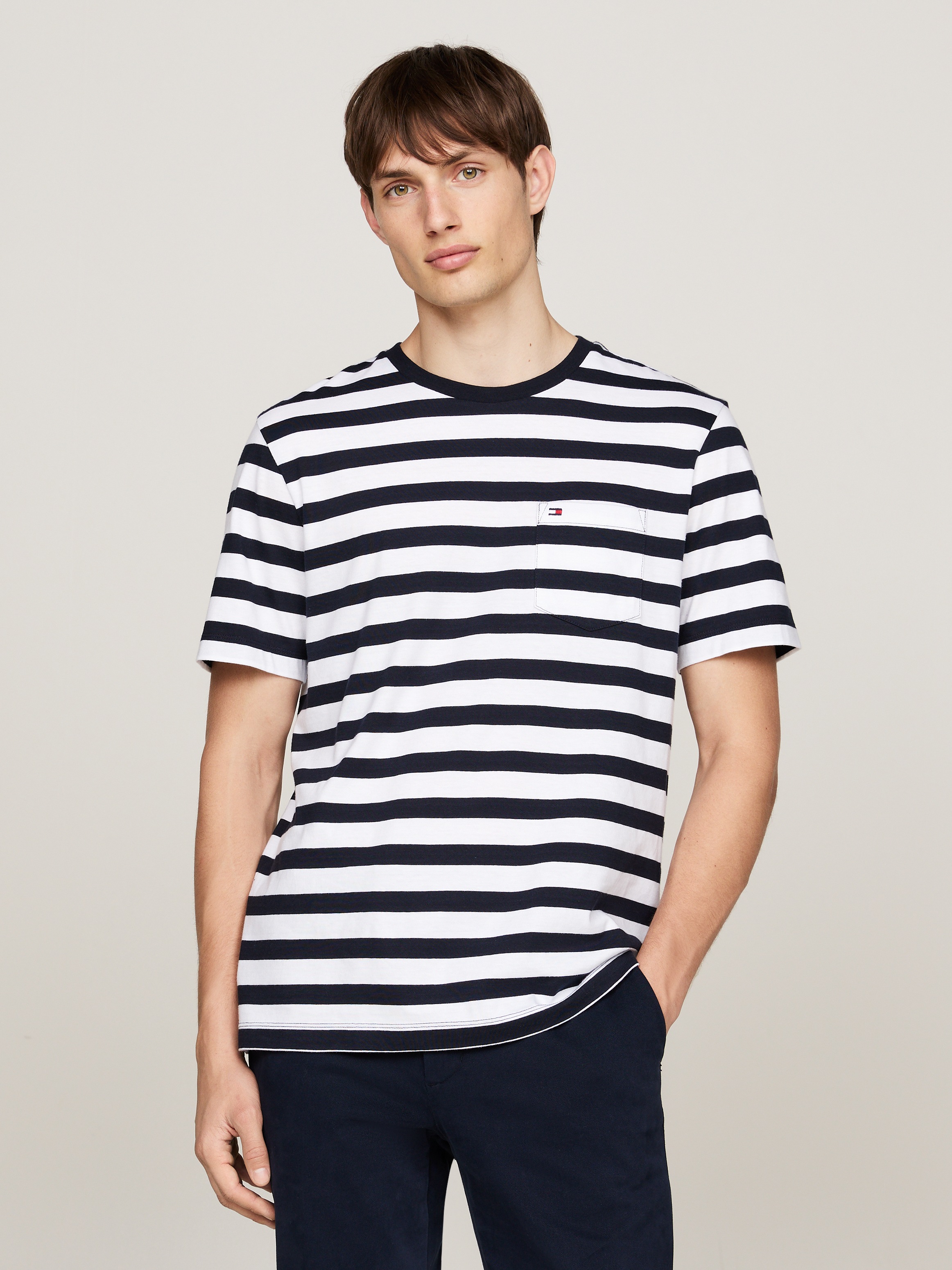 TOMMY HILFIGER Marškinėliai »ESSENTIAL SOLID POCKET T...