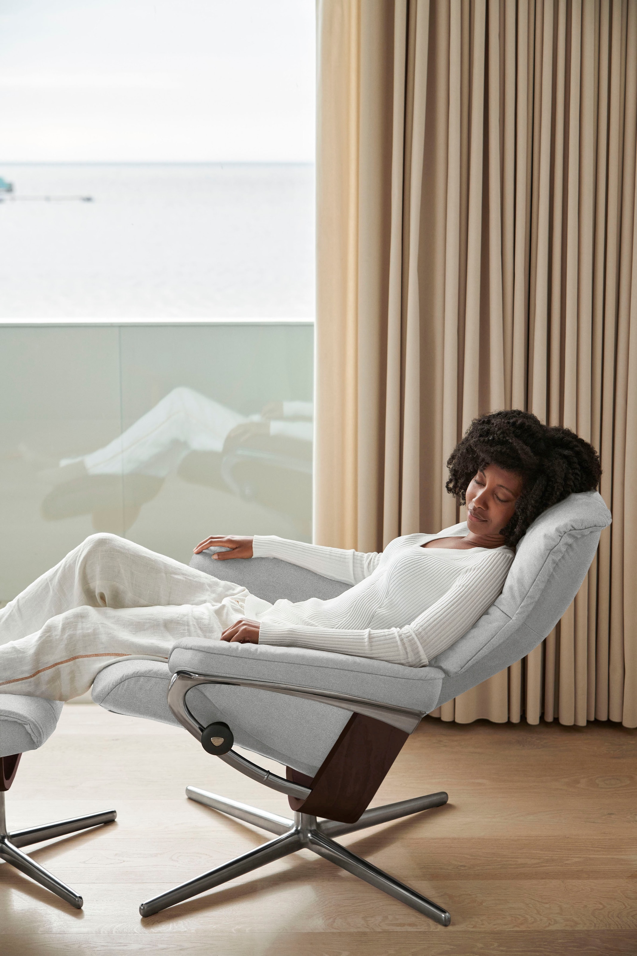Stressless® Relaxsessel »Mayfair«, mit Cross Base, Größe S, M & L, Holzakzent Braun