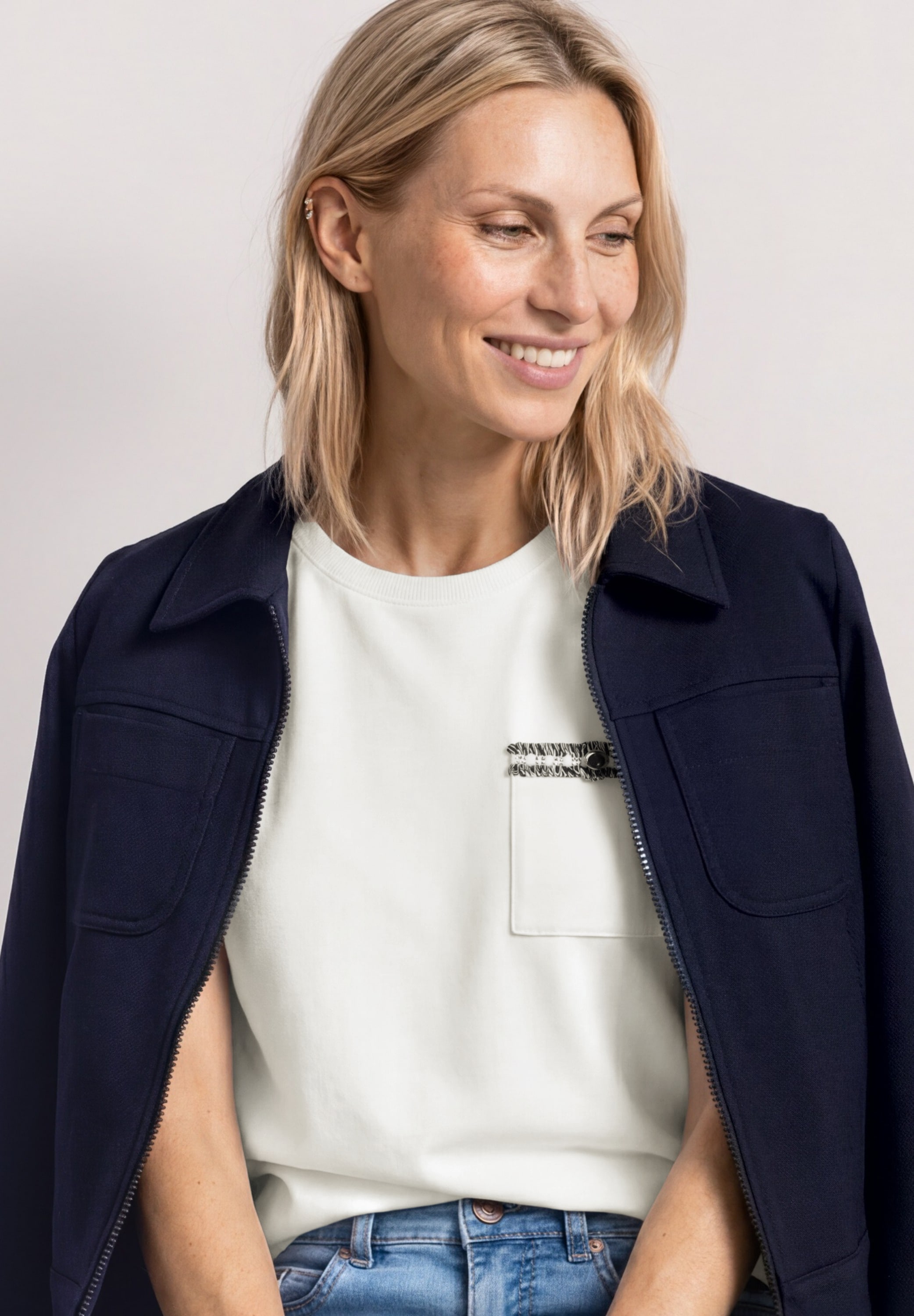 STREET ONE Kurzarmshirt Sommershirt mit dekorativer Brusttasche
