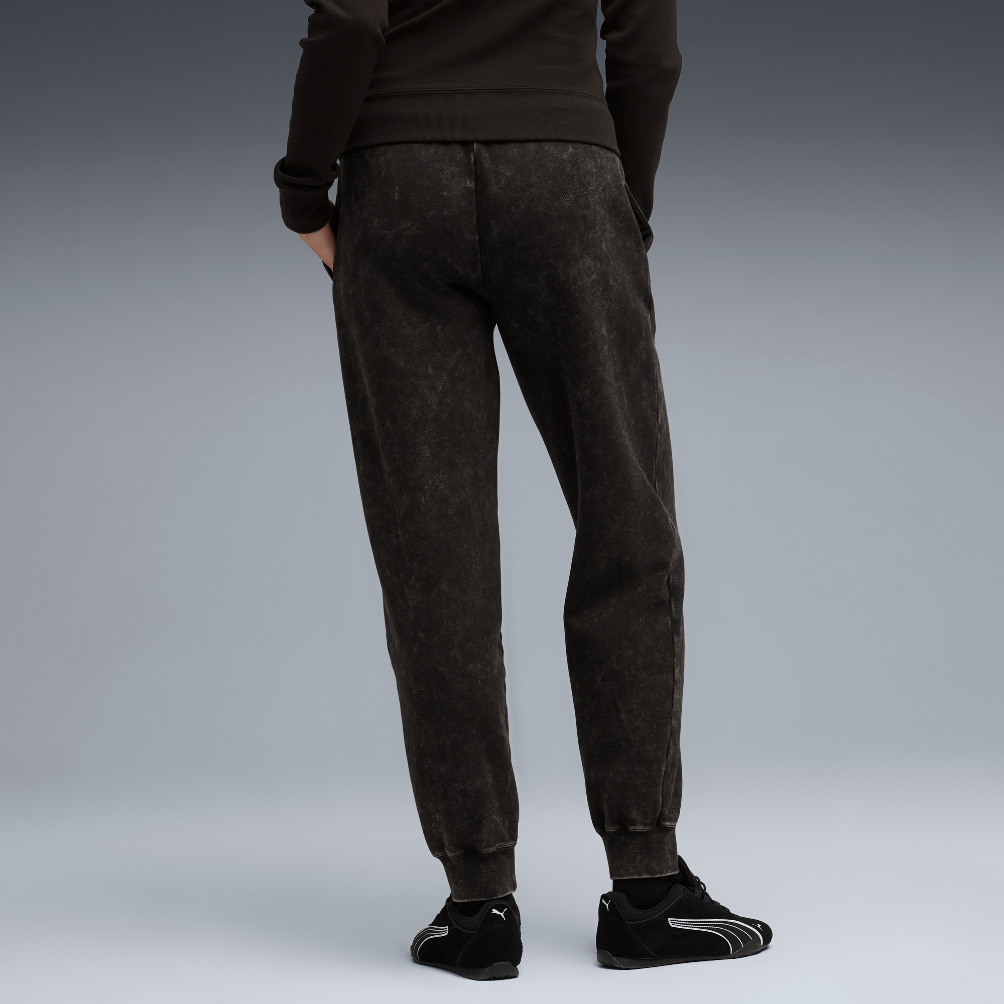 PUMA Trainingshose »ESS ELEVATED COMFORT WASH SWEATPANTS FL CL«