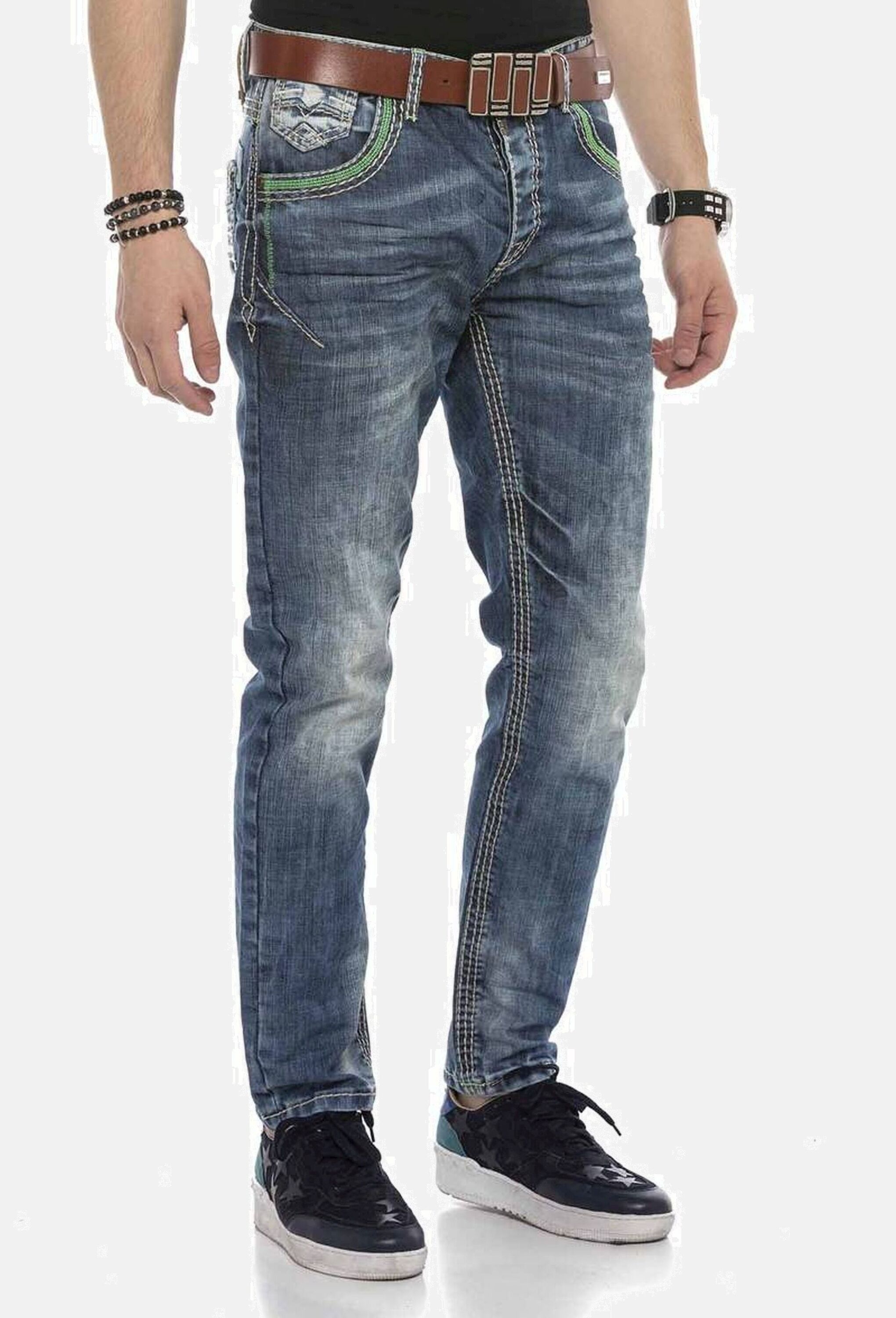 Cipo & Baxx Straight-Jeans "Cipo & Baxx Jeans DENIM" bequeme Jeans mit auffälligen Ziernähten, CD597