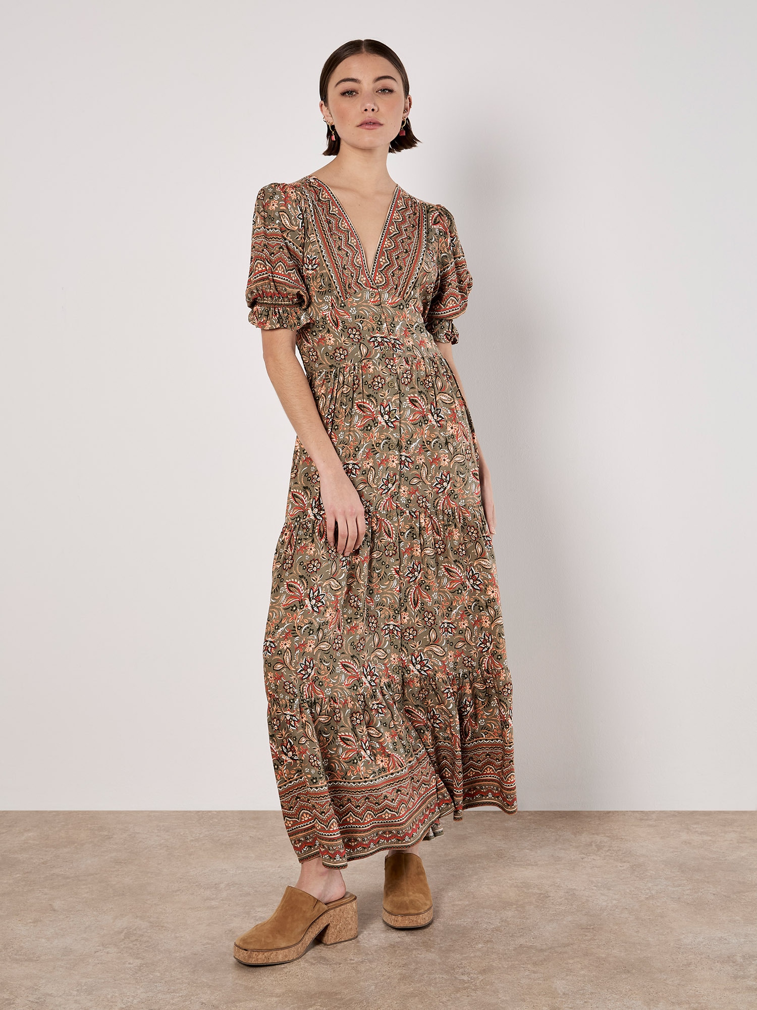 Apricot Maxikleid "Sarasa Maxikleid" mit Blumenmuster