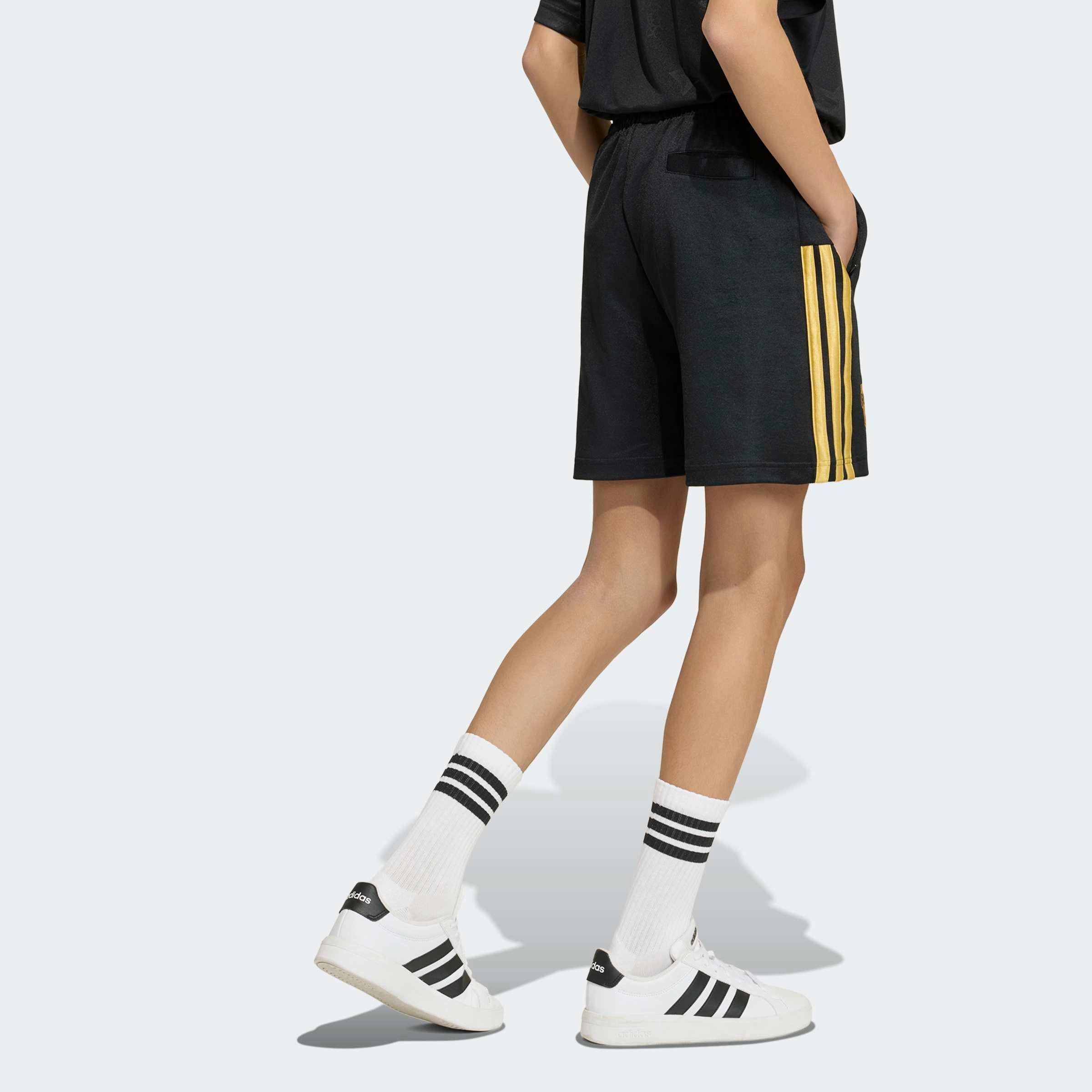 adidas Sportswear Shorts »J FN SHRT«