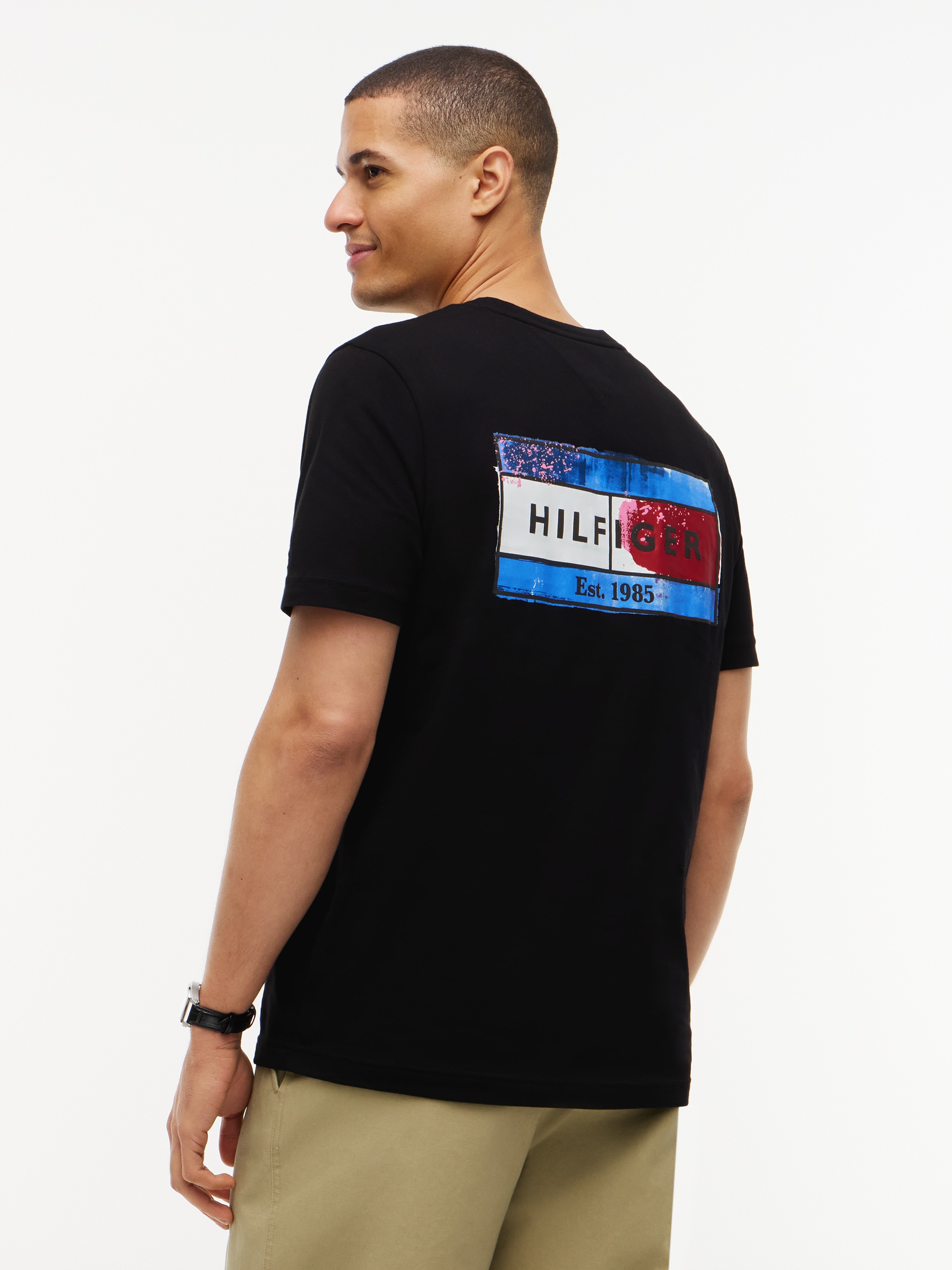 Tommy Hilfiger T-Shirt »BRAND LOVE BACK FLAG GRAPHIC« mit markantem Rückenprint, normale Passform