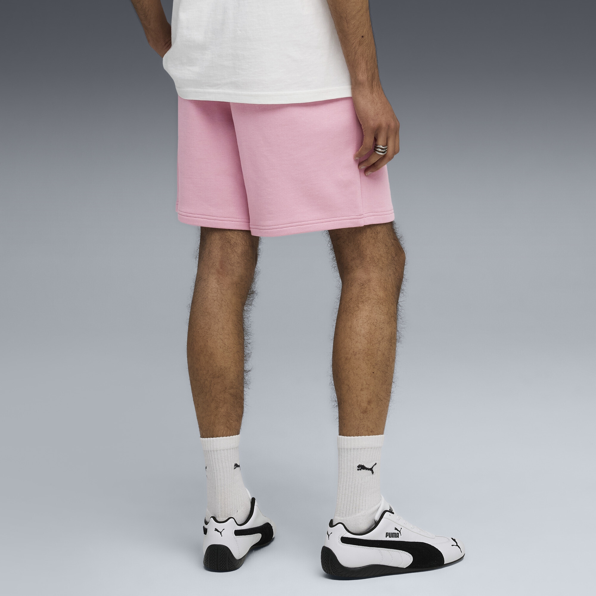 PUMA Sporthose »WARDROBE ESS Relaxed 7" Shorts Herren«