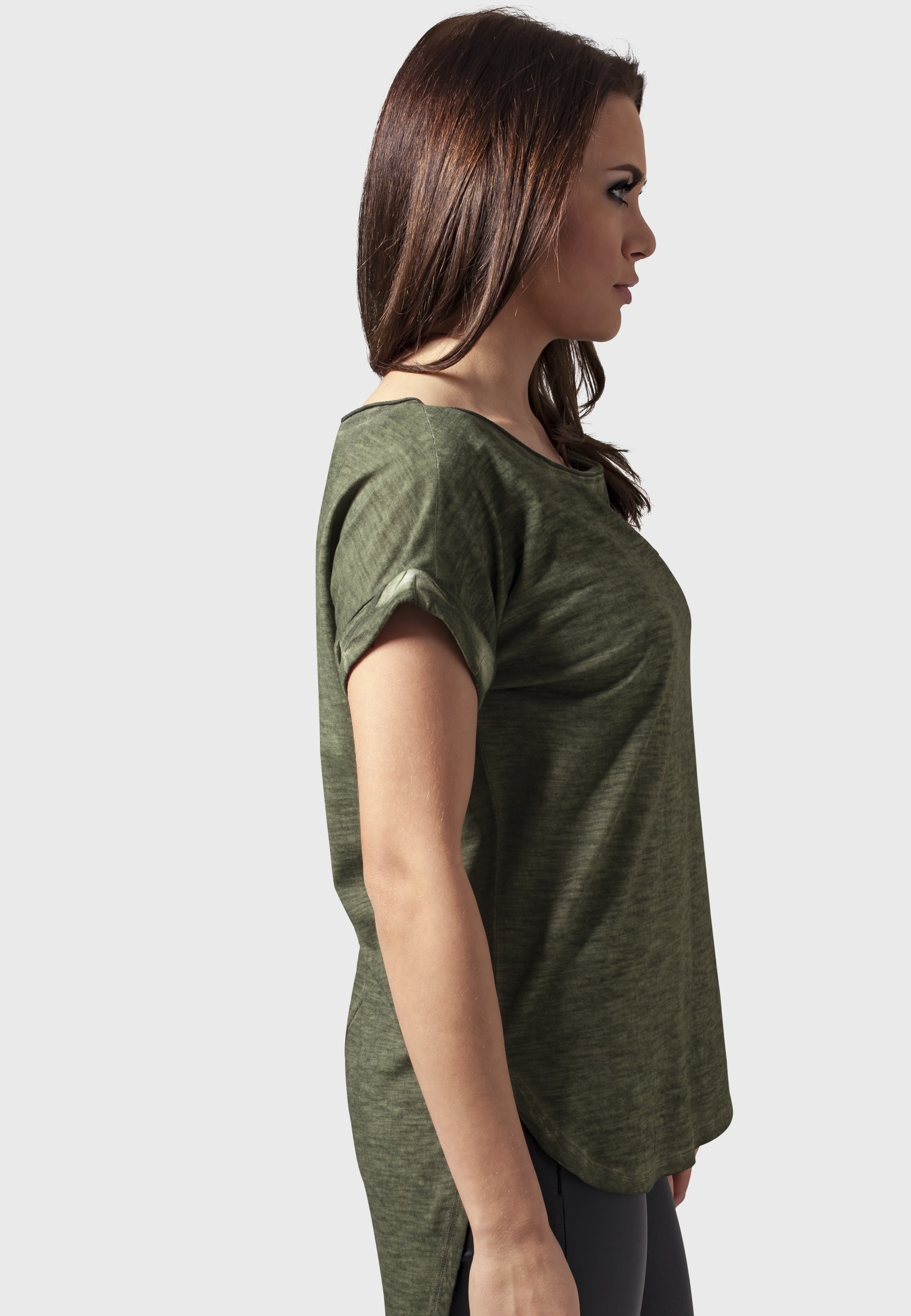 URBAN CLASSICS Kurzarmshirt »Urban Classics Damen Ladies Long Back Shaped Spray Dye Tee« 1 Stk.