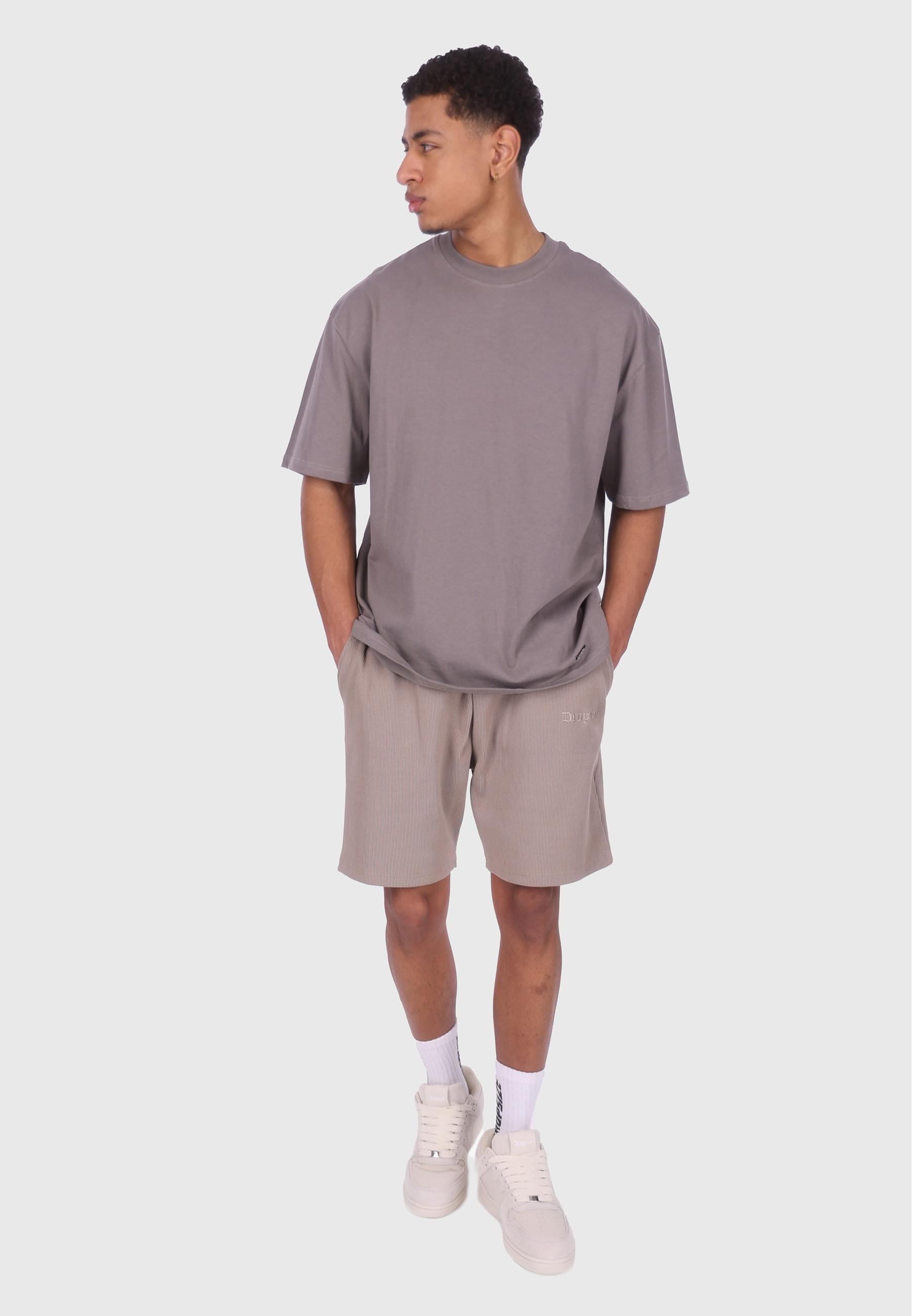 Dropsize Shorts »Dropsize HEAVY EMBO RIB SHORTS«