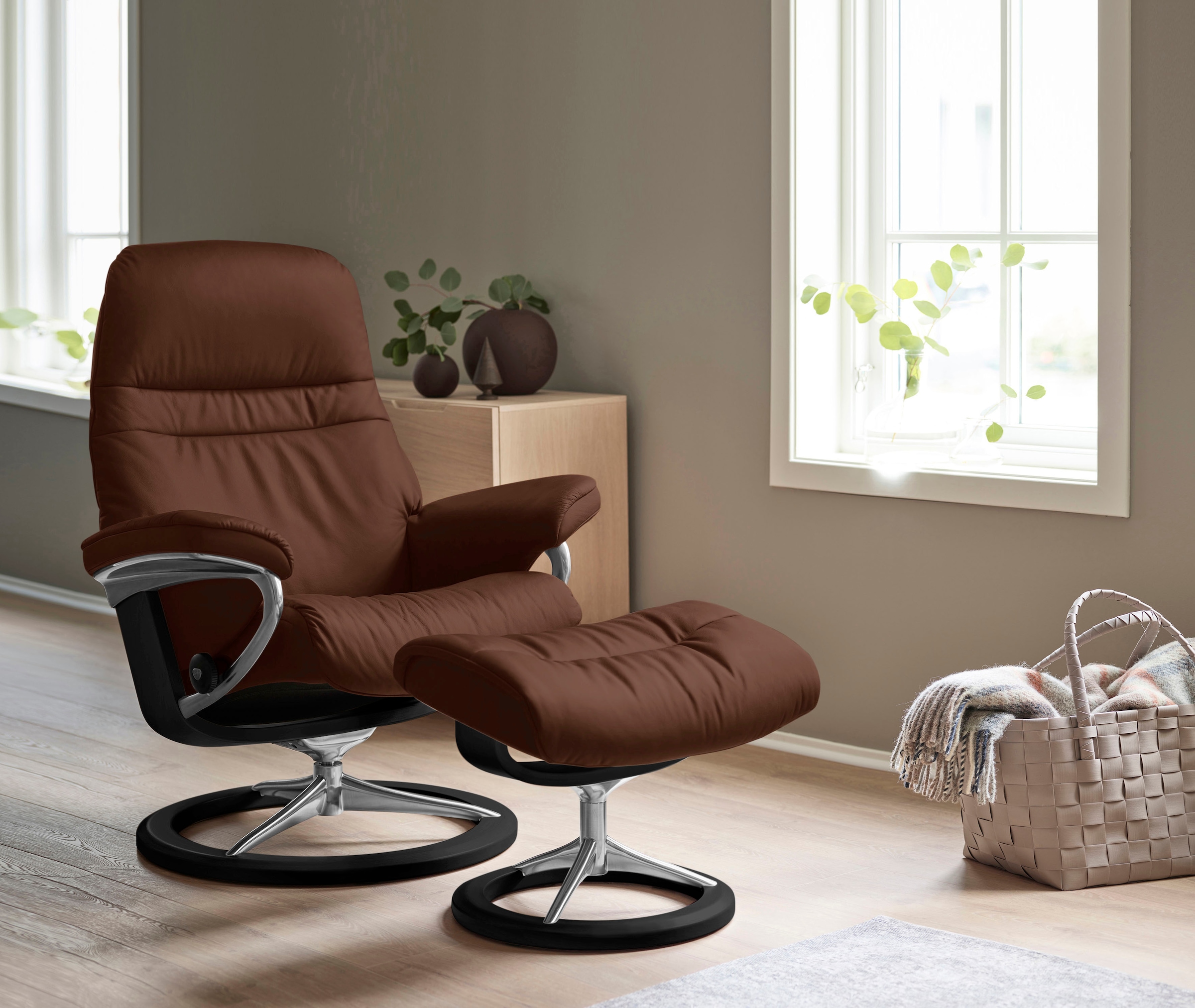 Stressless "Sunrise" Relaxsessel mit Hocker, mit Signature Base, Größe S, G günstig online kaufen