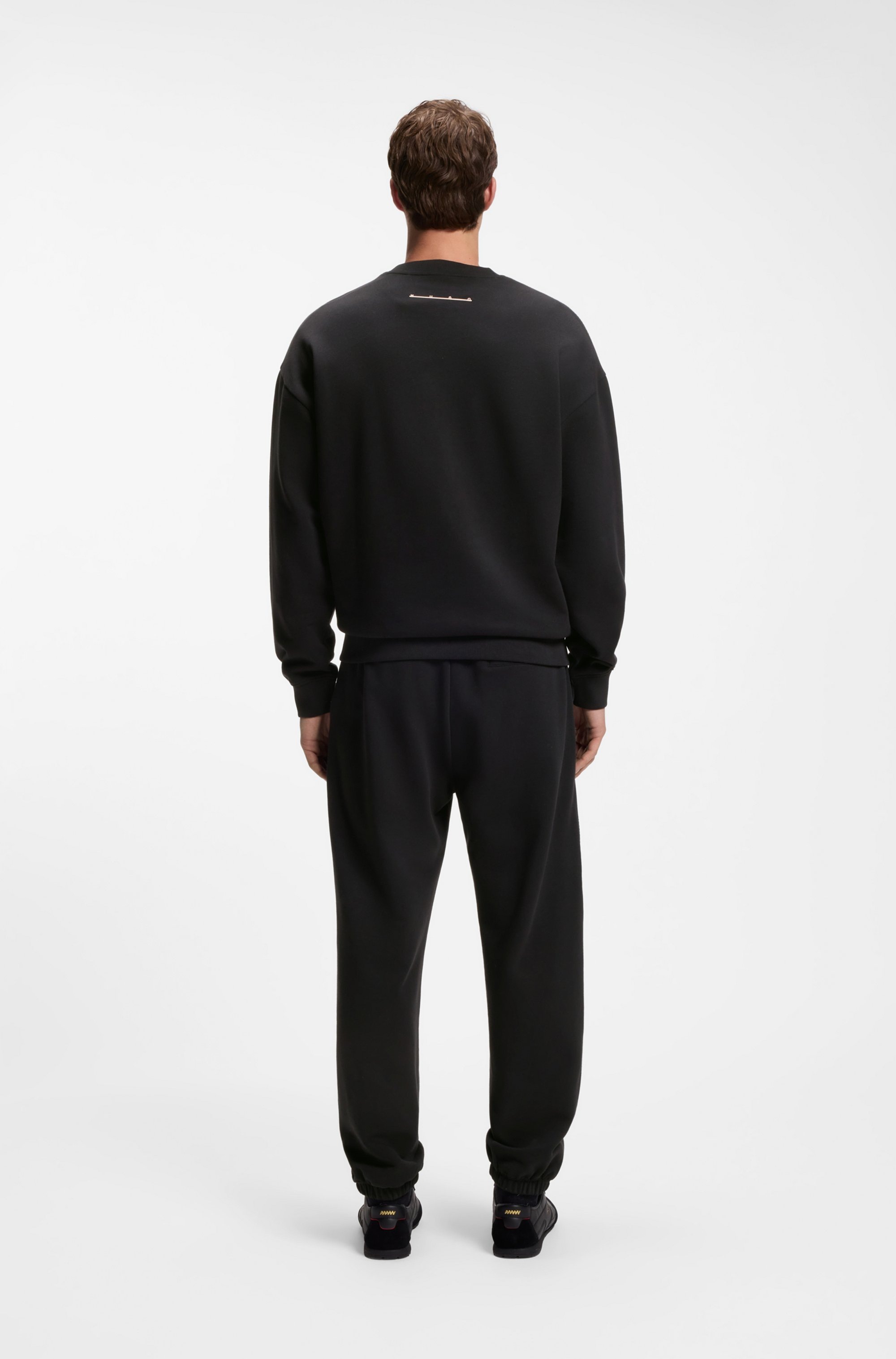 HUGO Sweatshirt »Datrisweat«, Rundhalsausschnitt, Relaxed Fit, reine Baumwolle
