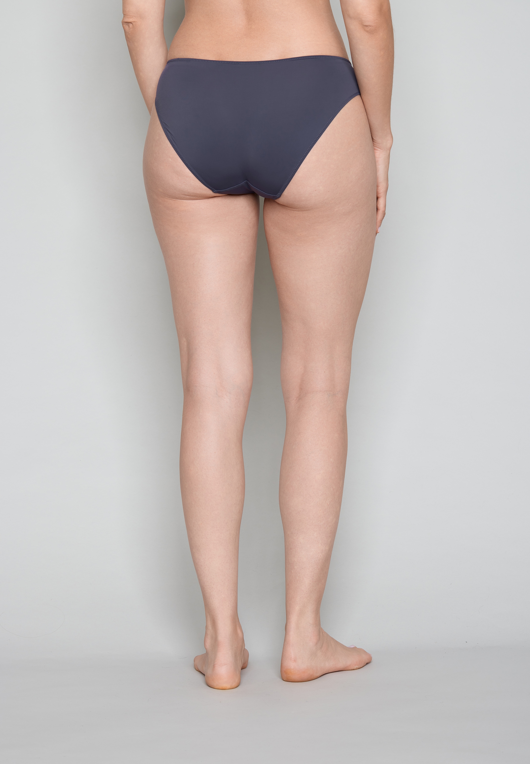 JOOP! Slip »Charming« mit Cornflower-Spitze, aus Mikrofaser