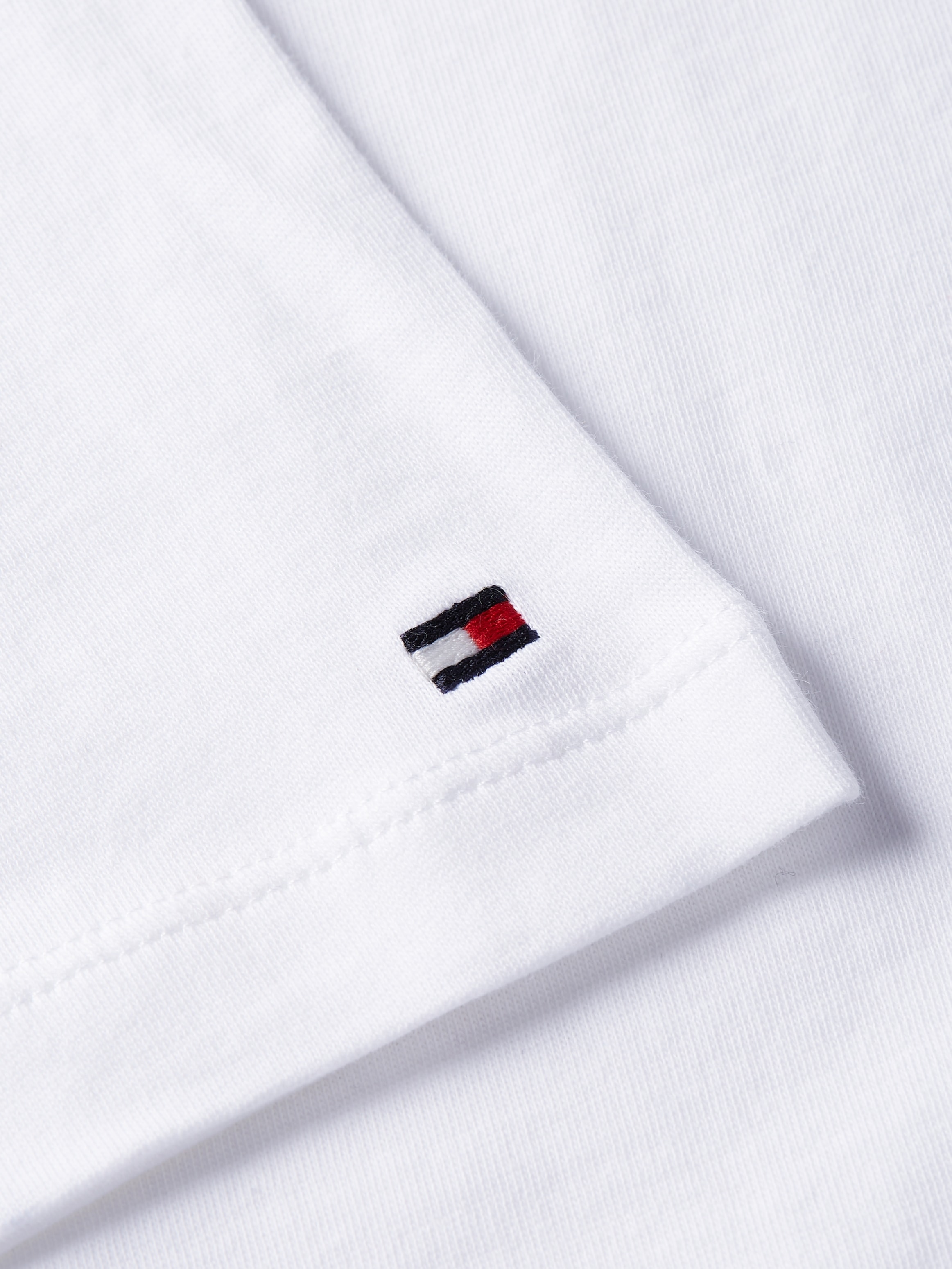 Tommy Hilfiger T-Shirt »REG CORP LOGO C-NK mit Logoschriftzug und Stickerei«, meliert, casual, regular fit, Baumwolle, Rundhals