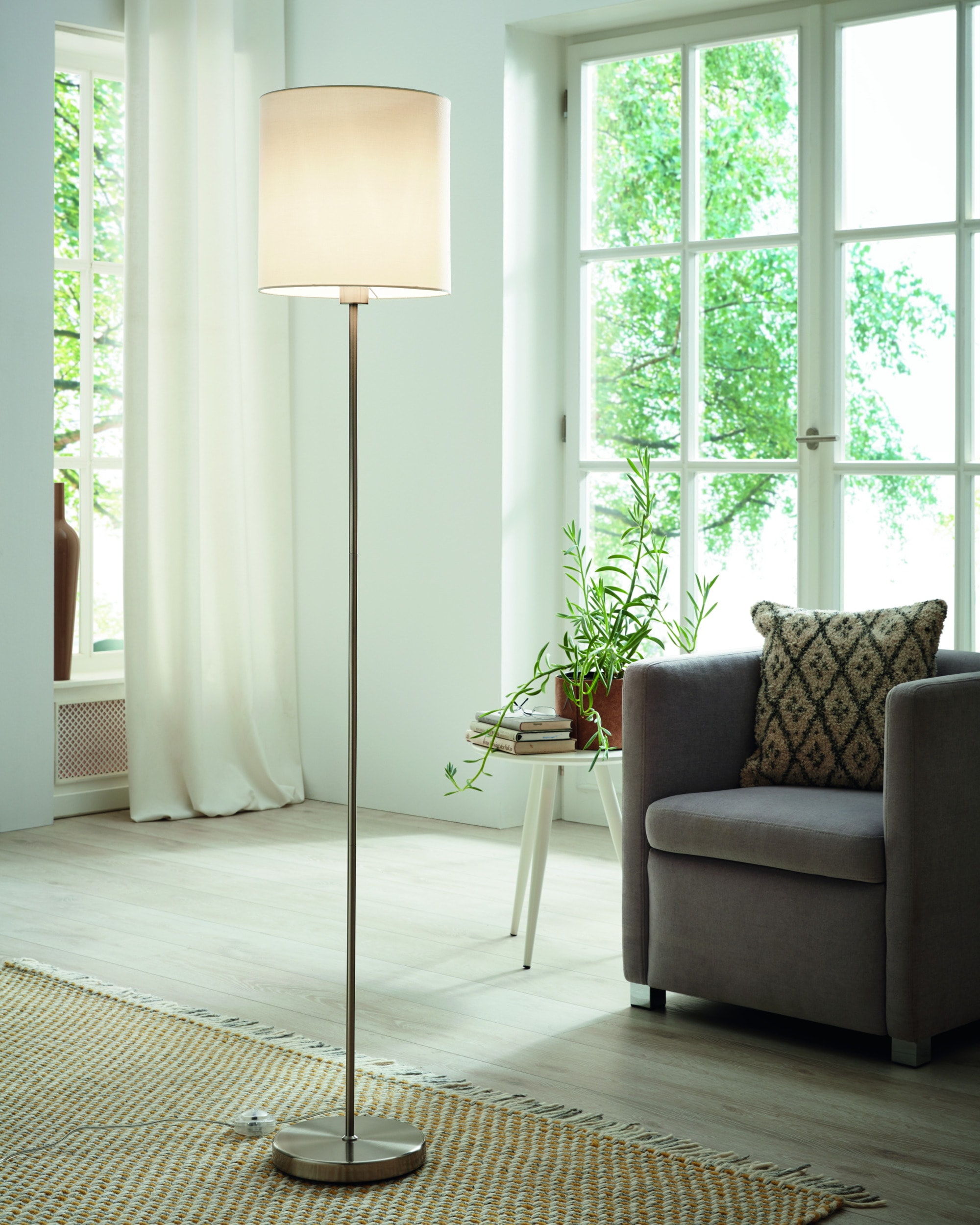 EGLO Stehlampe »PASTERI Stehlampe - Stoff - Stahl - E27 - 1X60W - IP20« E27 1 Stk. Standleuchte, Wohnzimmer, Esszimmer, Schalfzimmer, H157,5 x Ø28 cm