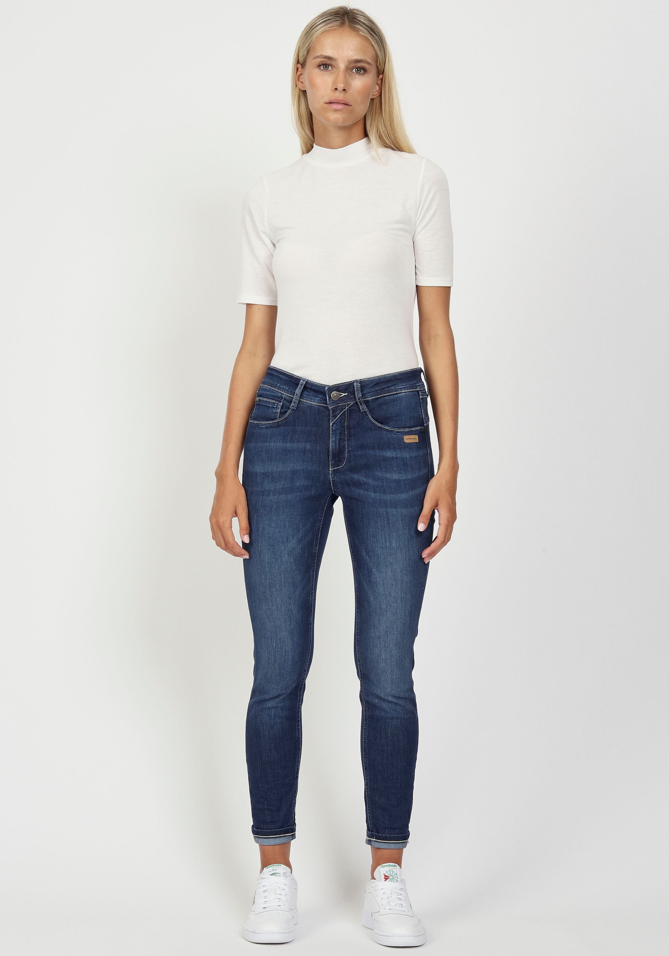 GANG Relax-fit-Jeans »AMELIE«, mit Used-Effekten