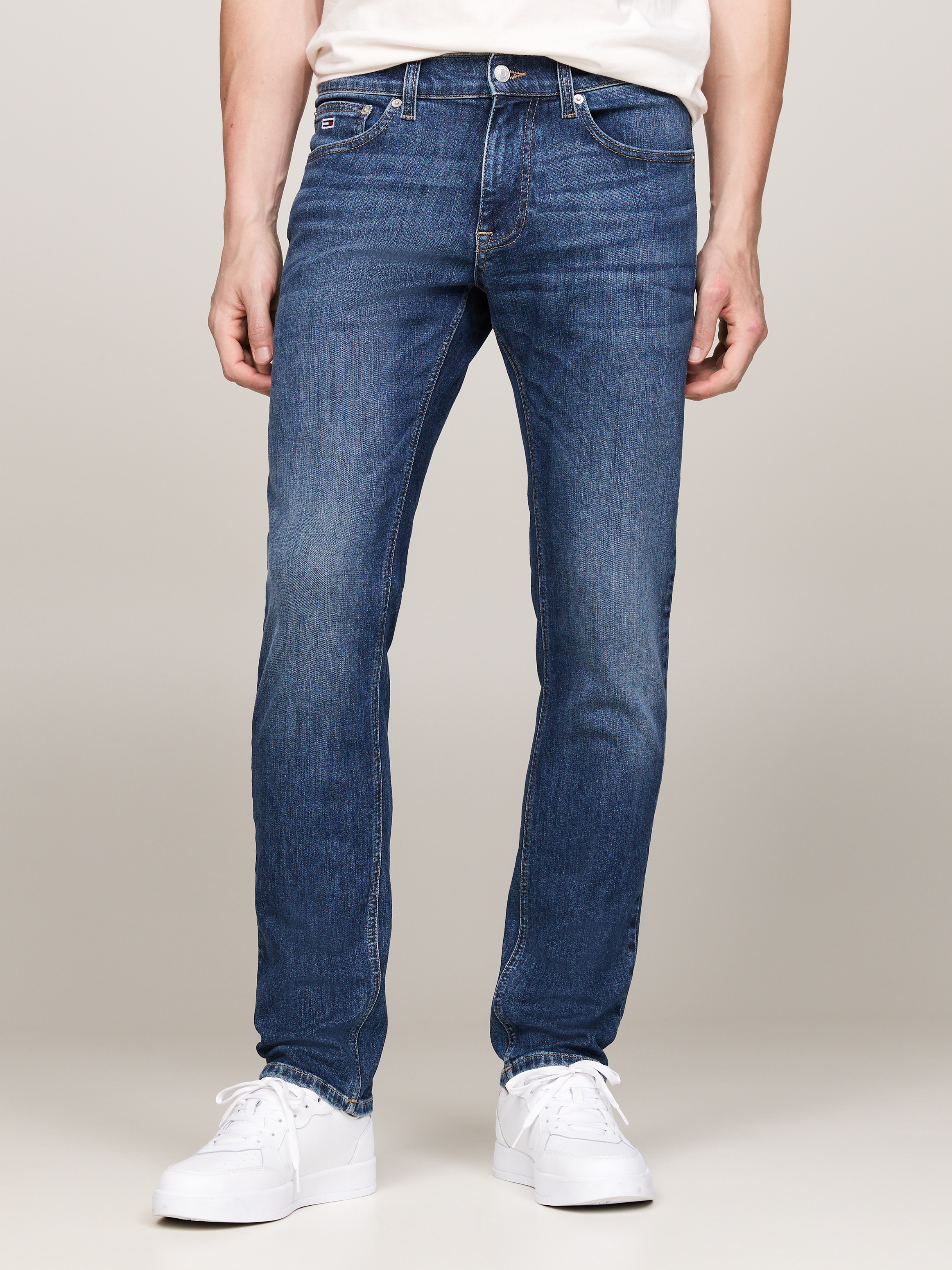 Tommy Jeans Slim-fit-Jeans "SCANTON SLIM", mit Logoprägung