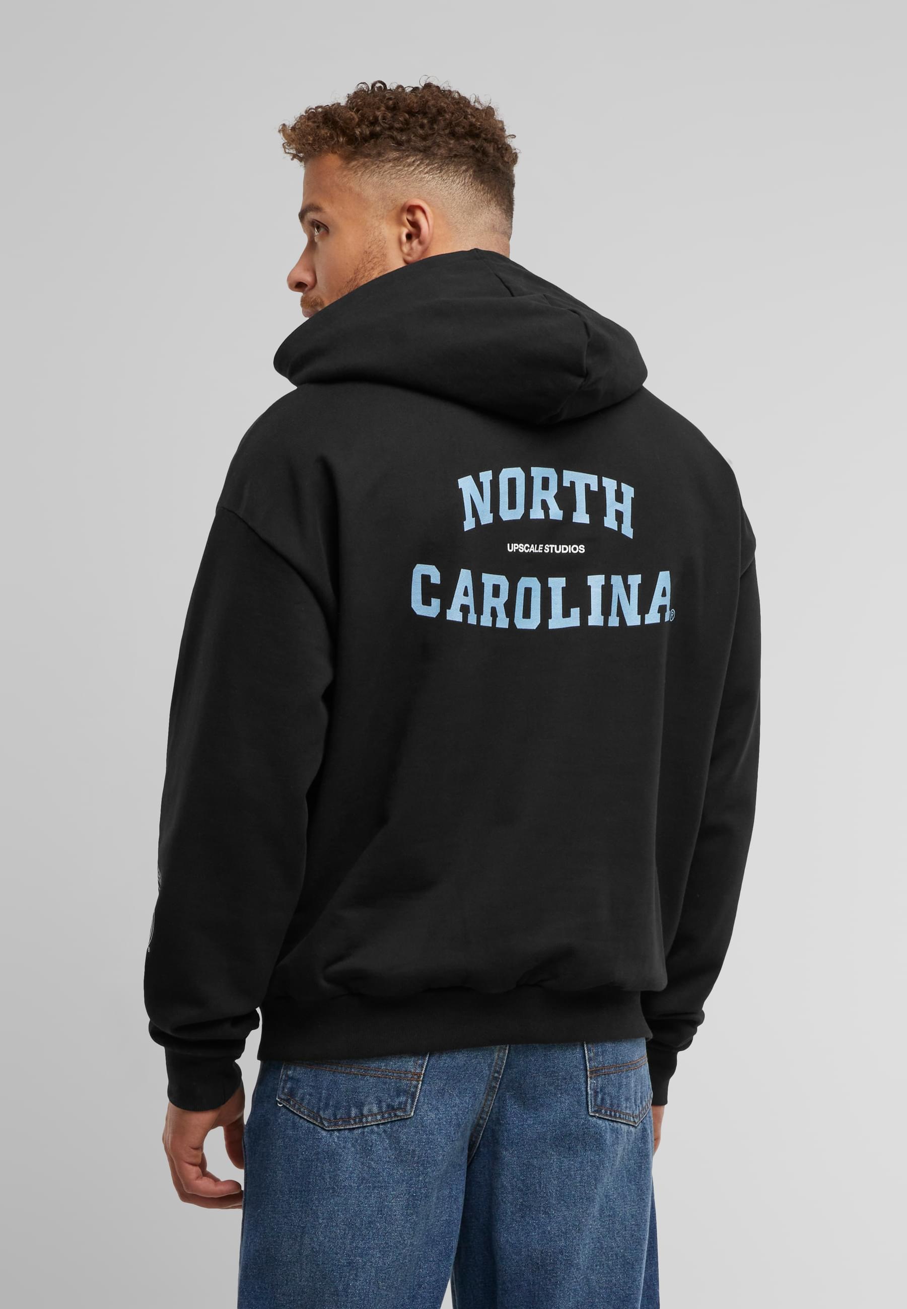 Upscale by Mister Tee Kapuzensweatshirt »Upscale by Mister Tee North Carolina Multi Logo Oversize Hoody«, 1 Stk.
