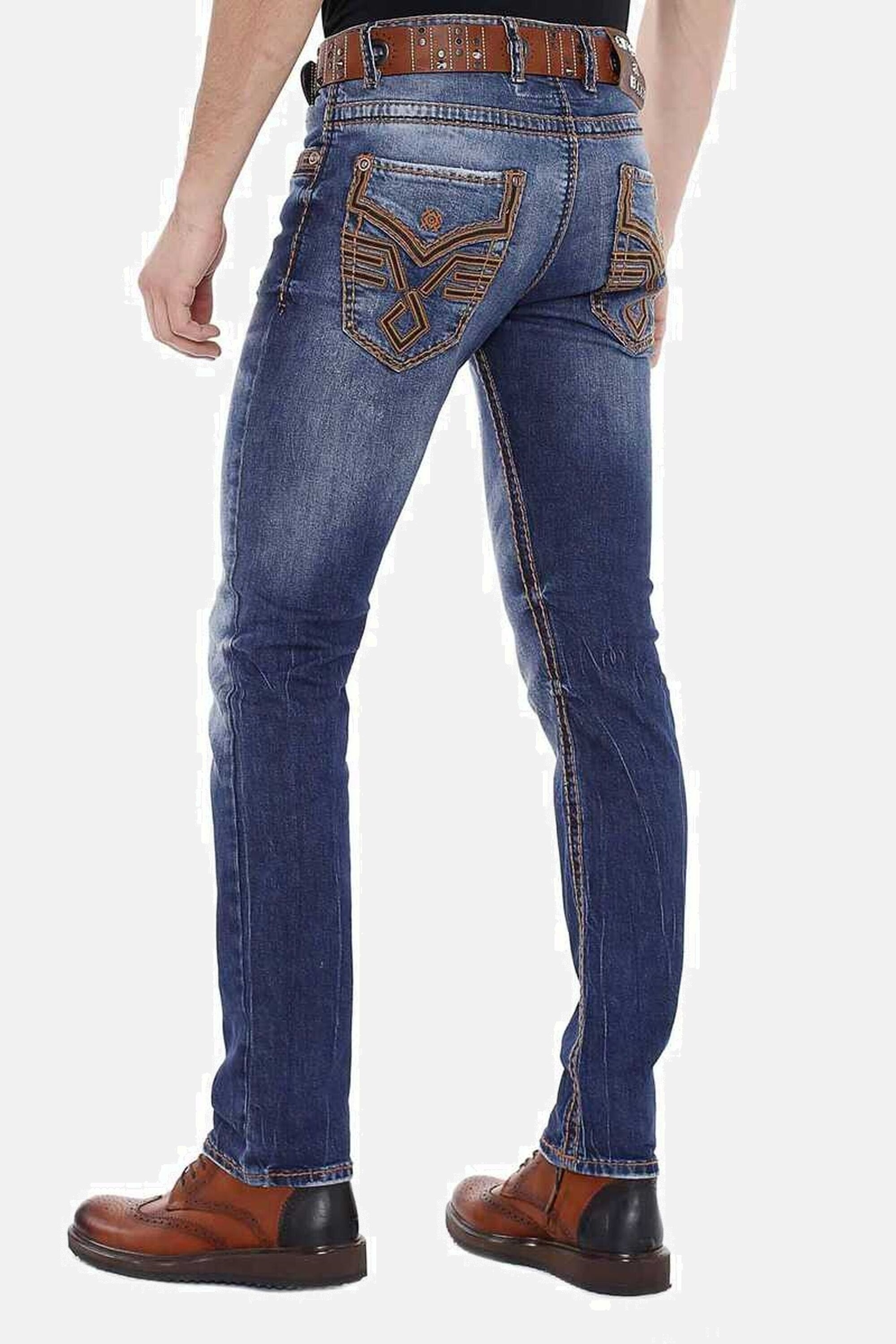 Cipo & Baxx Slim-fit-Jeans »Jeans«, mit bestickten Gesäßtaschen, CD-483