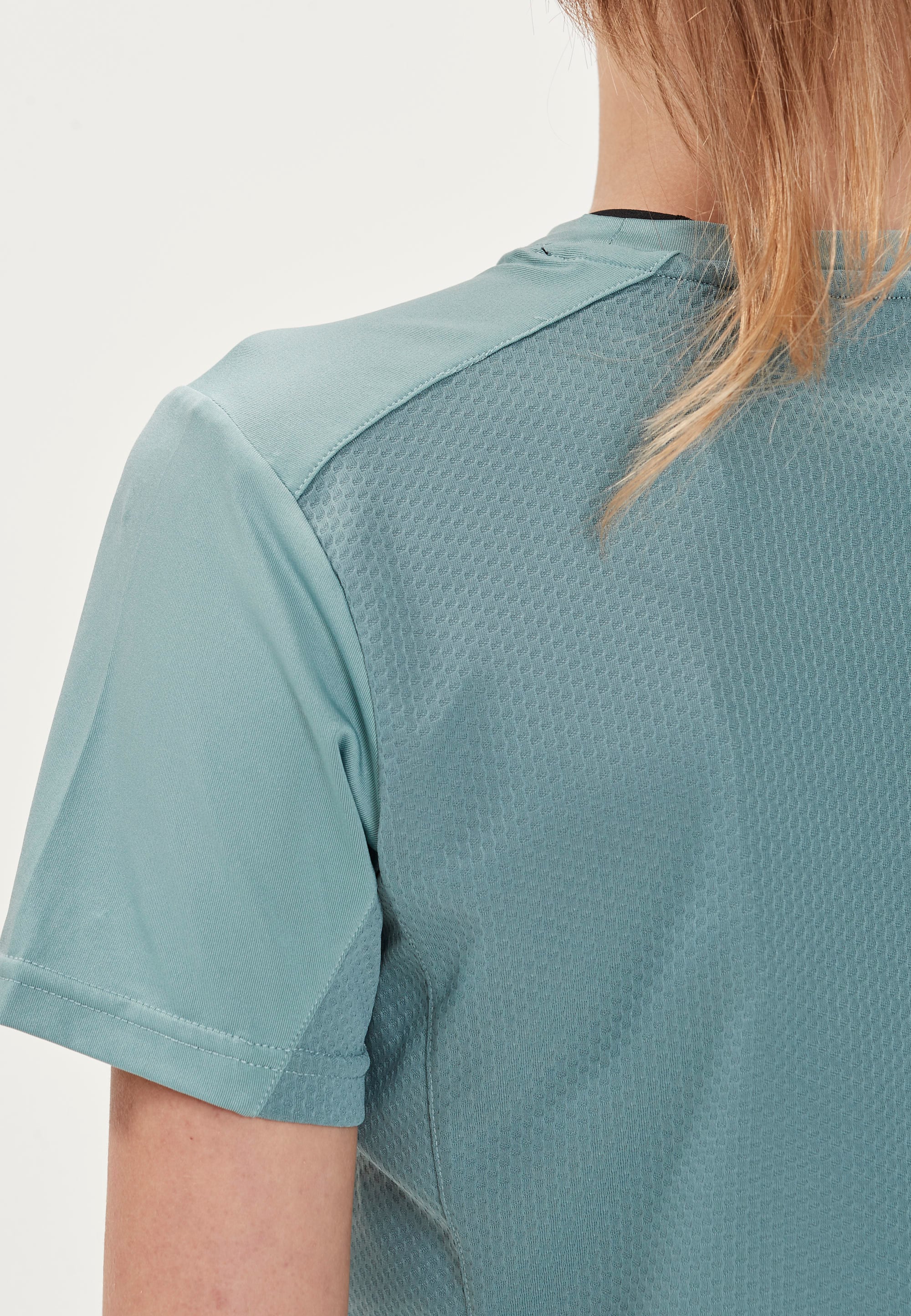 ELITE LAB Funktionsshirt »Tech Elite X1«, mit feuchtigkeitsregulierender Eigenschaft