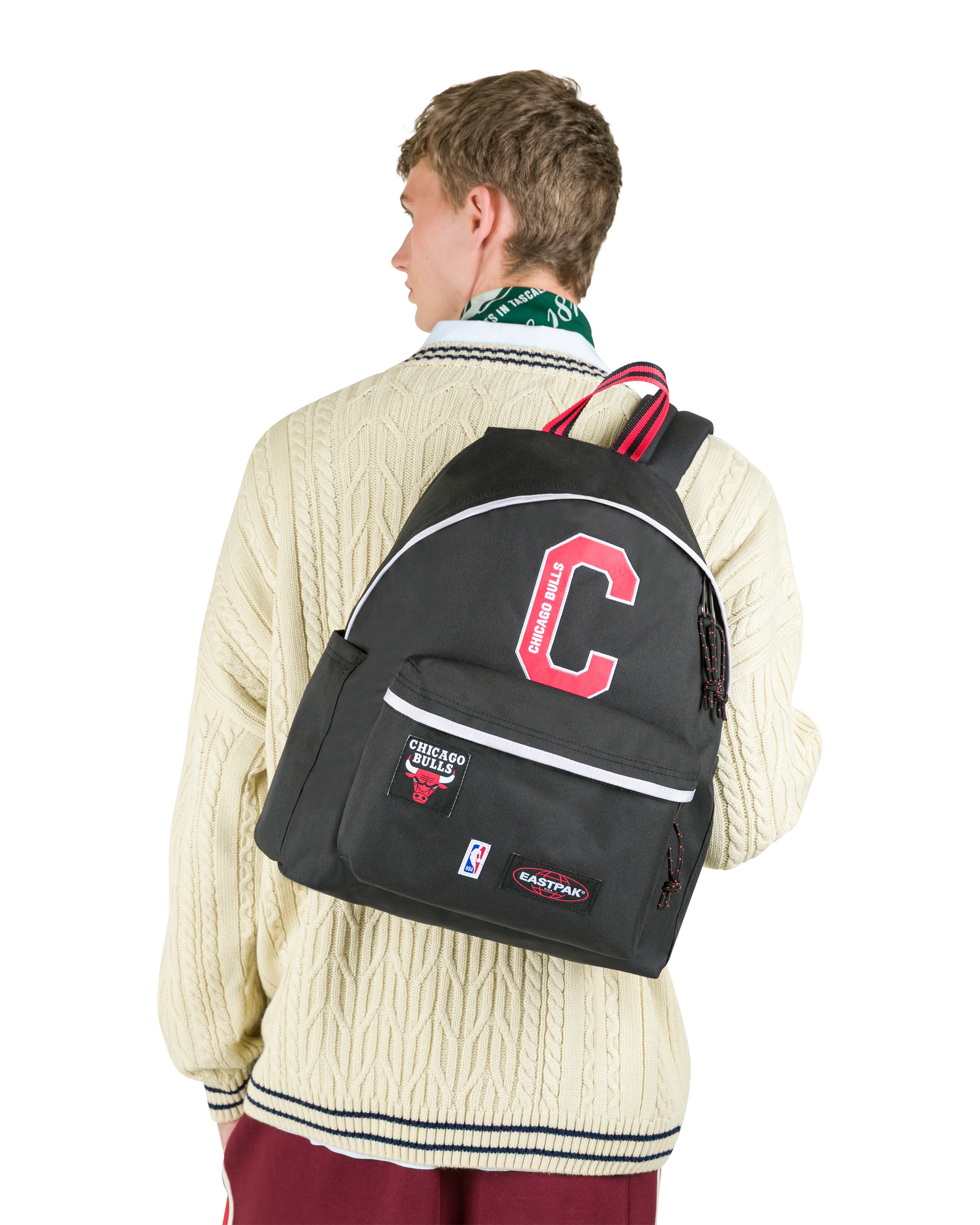 Eastpak Freizeitrucksack »DAY PAK'R NBA« Unisex Freizeitrucksack, NBA Fan Rucksack in knalligem Design
