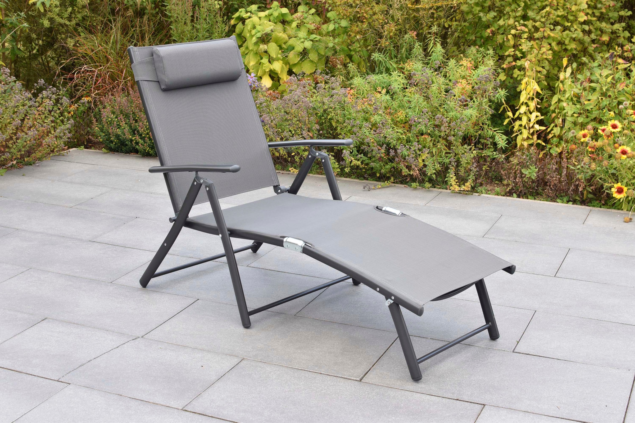MERXX Gartenliege »Deckchair« zusammenklappbar, 4-fach verstellbar, inkl. 1 Kopfkissen
