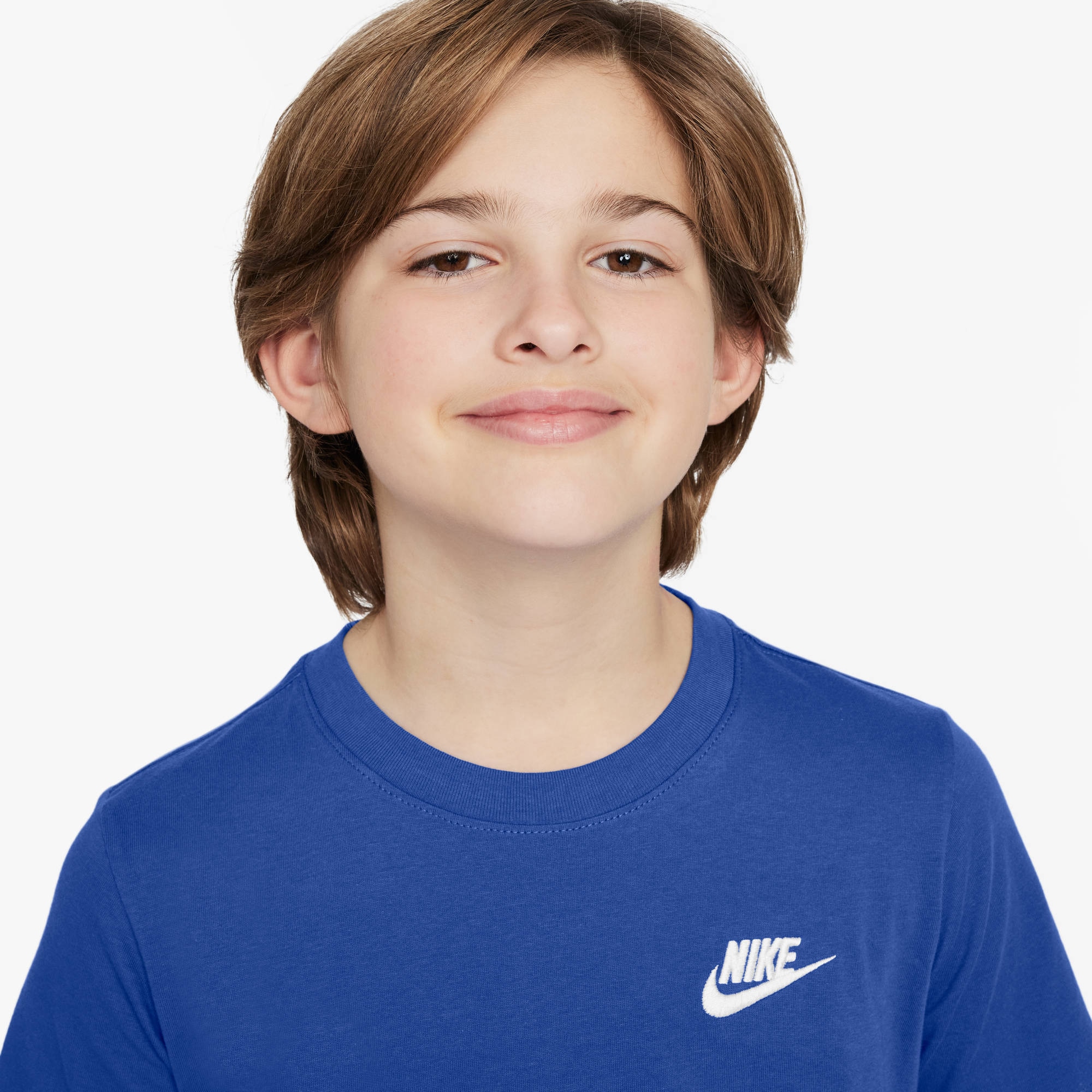 Nike Sportswear T-Shirt »Nike Sportswear Big Kids' T-Shirt« gerader Schnitt, normale Ärmellänge, in verschiedenen US-Größen