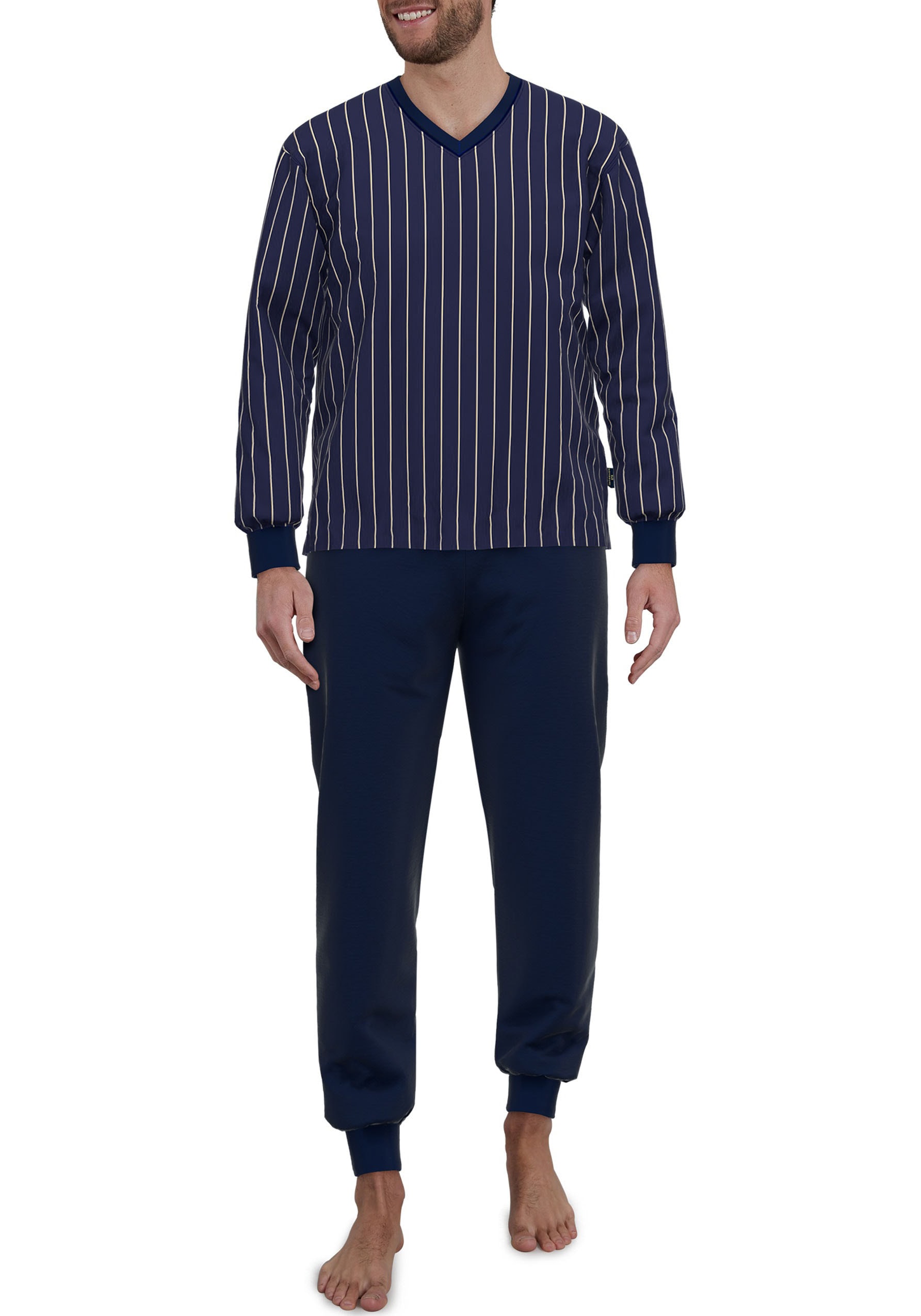 GÖTZBURG Schlafanzug "Clubhouse", 2 Stk. Langarm, lange Hose, V-Ausschnitt, günstig online kaufen