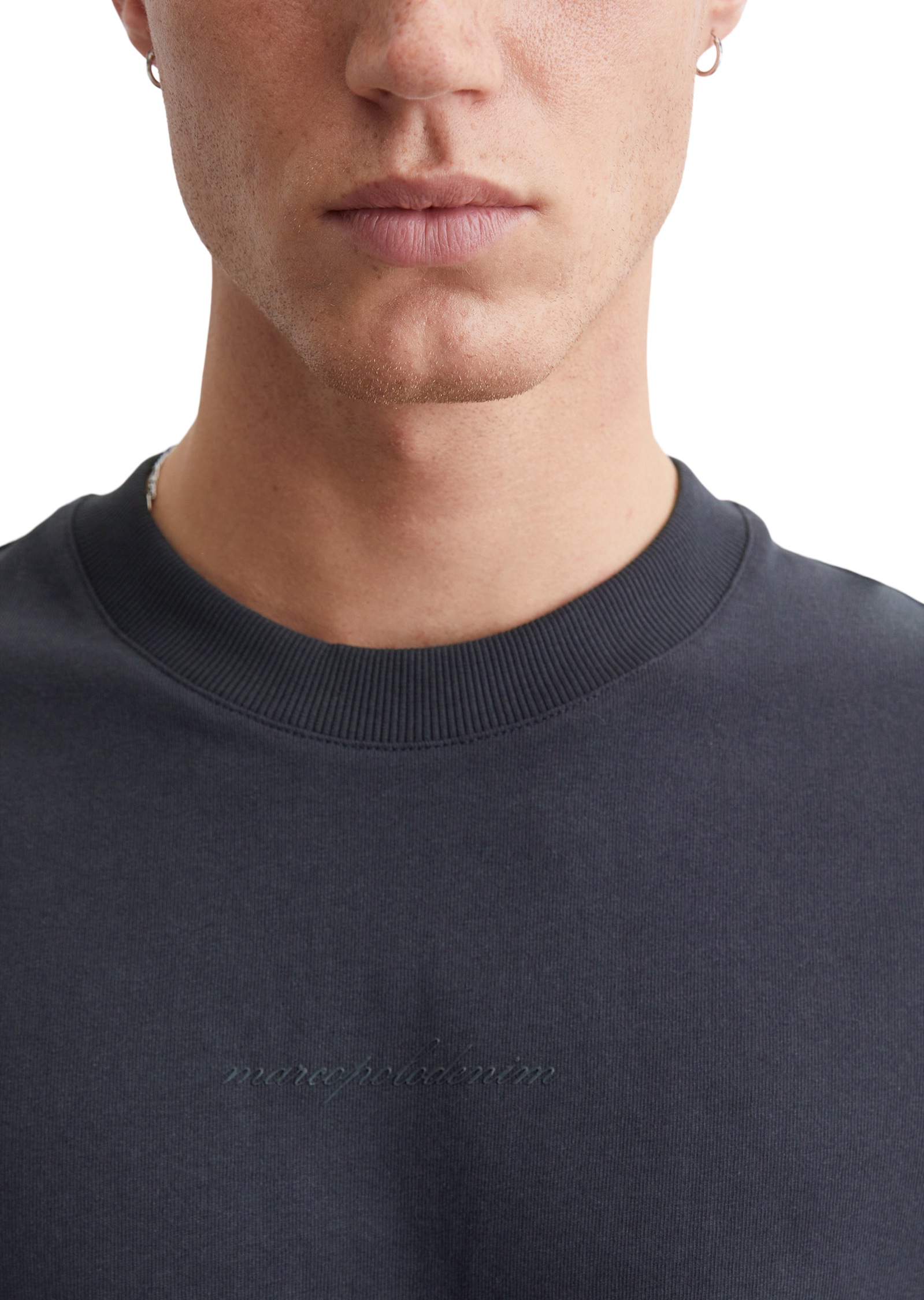 Marc O'Polo DENIM T-Shirt, mit gummierten Markenlogo in dynamischer Schreibschrift