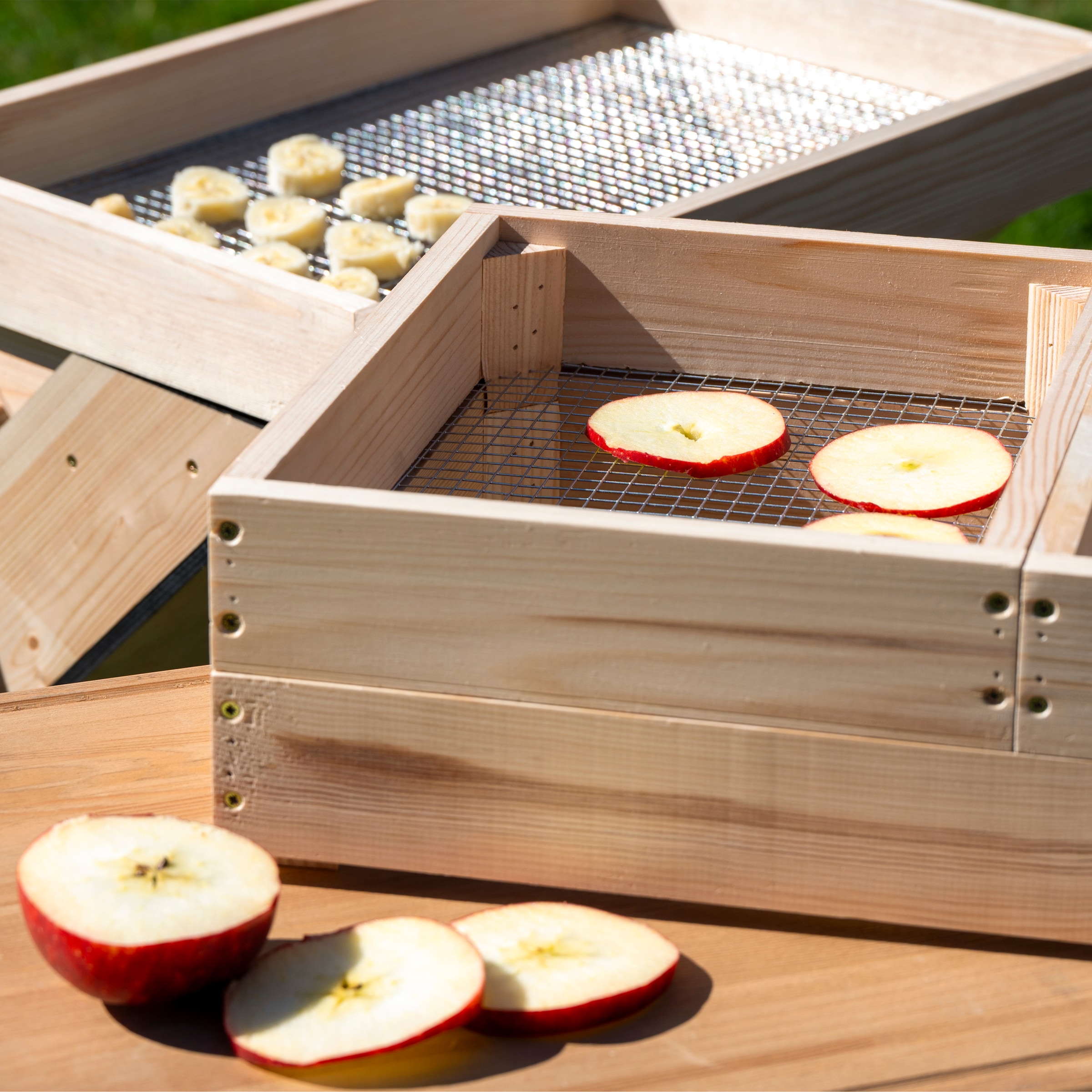 dobar Dörrautomat »Solar-Trockner aus Holz« zum Trocknen von Kräutern, Obst und Gemüse