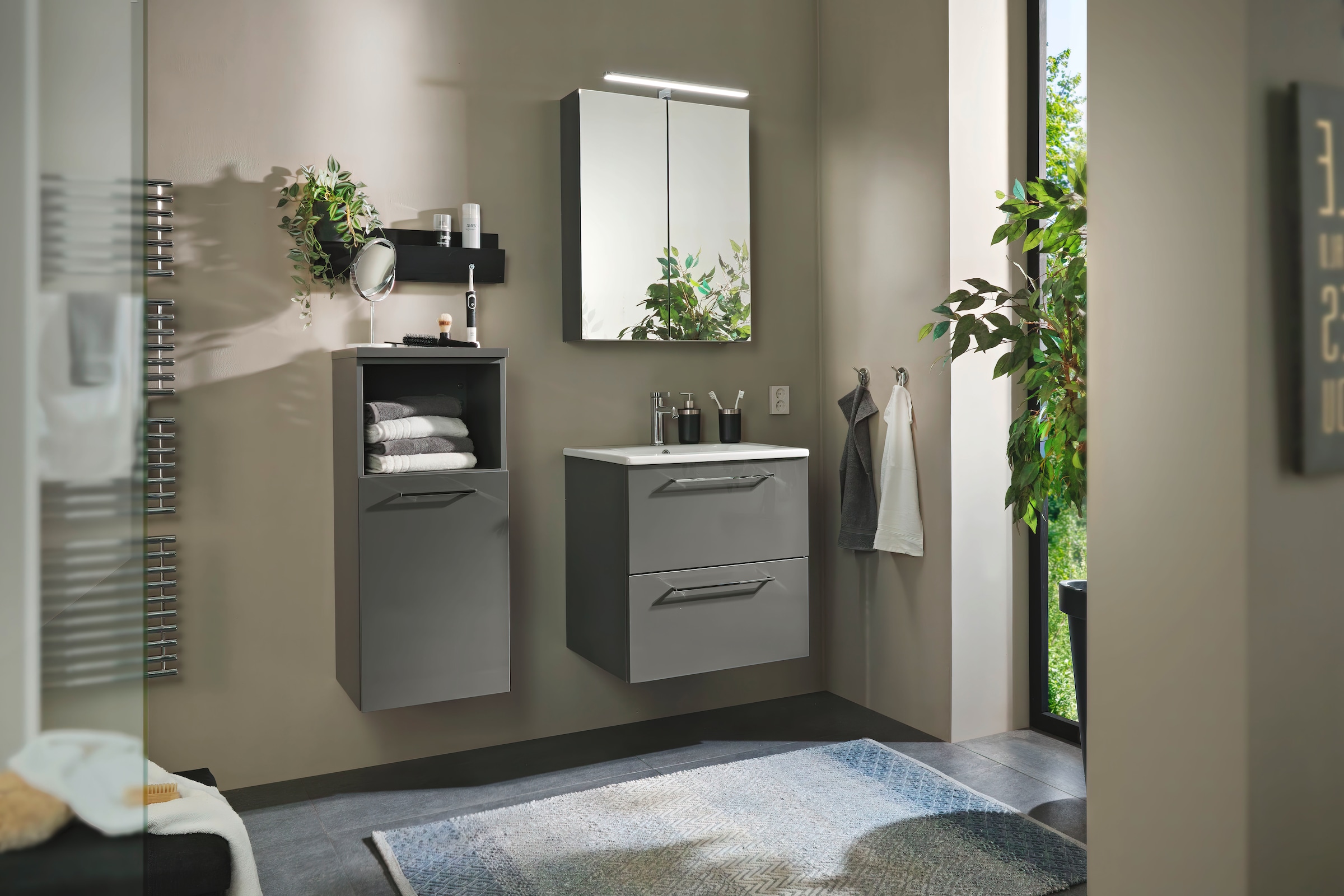 Nolte SPA Badmöbel-Set »Lux - Badmöbel-Set« Komplett-Set, Spiegelschrank, Keramikbecken, Waschtisch 2 Auszüge, LED, erw., li/re, 3 Stk. tlg.