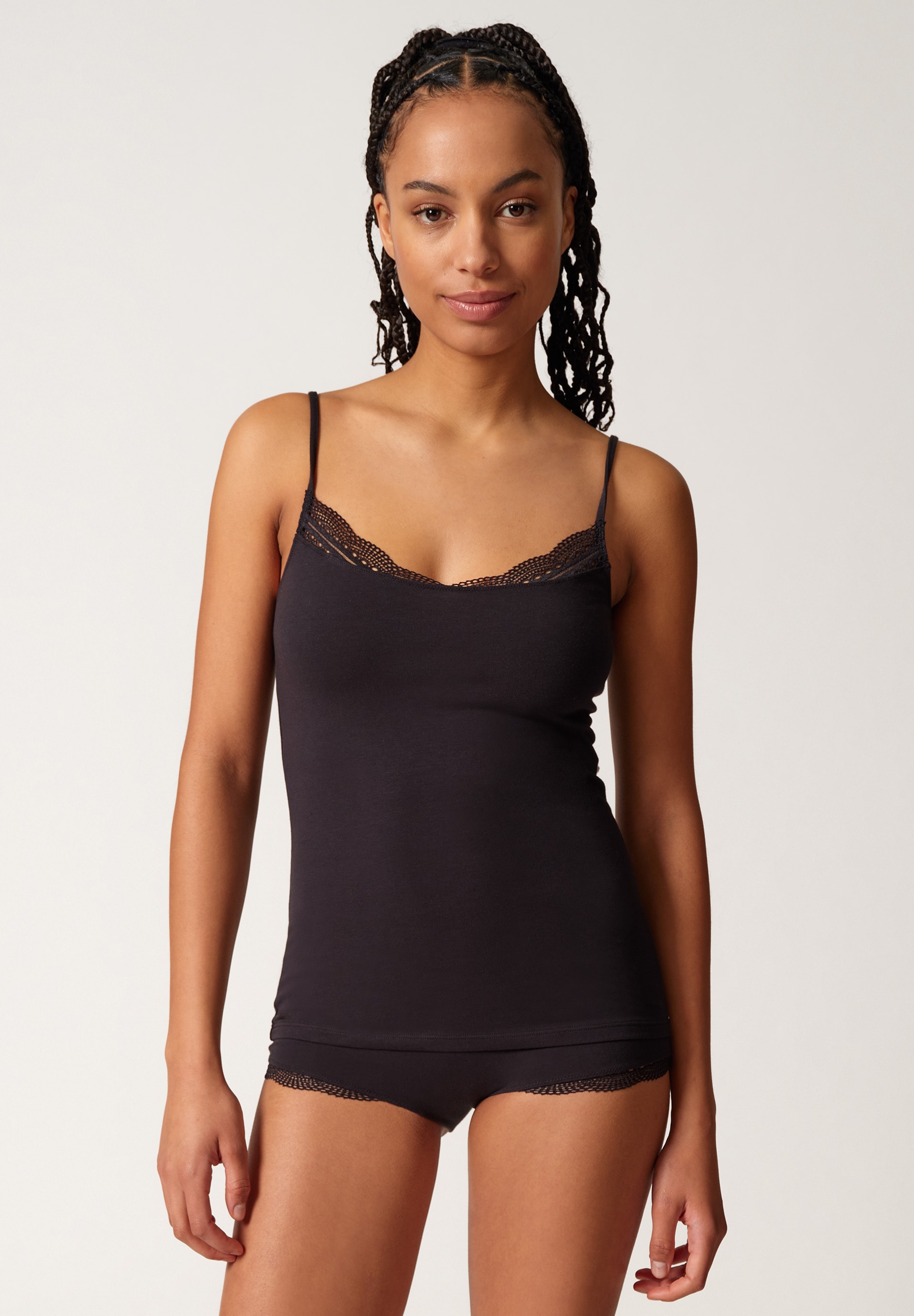SKINY Damen Unterhemd "Classicotton", Gr. 44, schwarz, Obermaterial: 94% Baumwolle, 6% Elasthan. Spitze: 85% Polyamid, 15% Elasthan, Unterhemden,