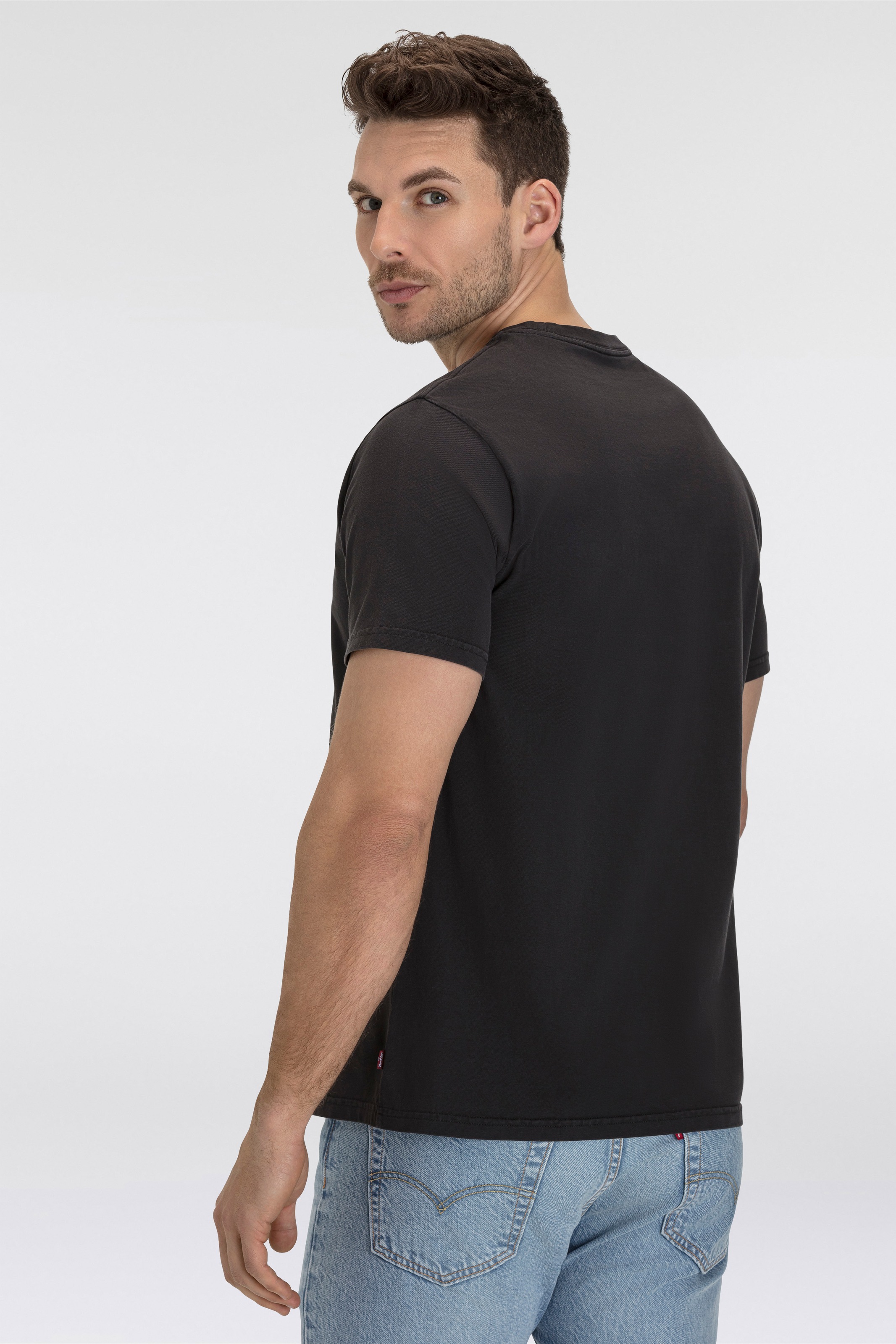 Levi's® T-Shirt »RELAXED FIT TEE«, mit Logoschriftzug